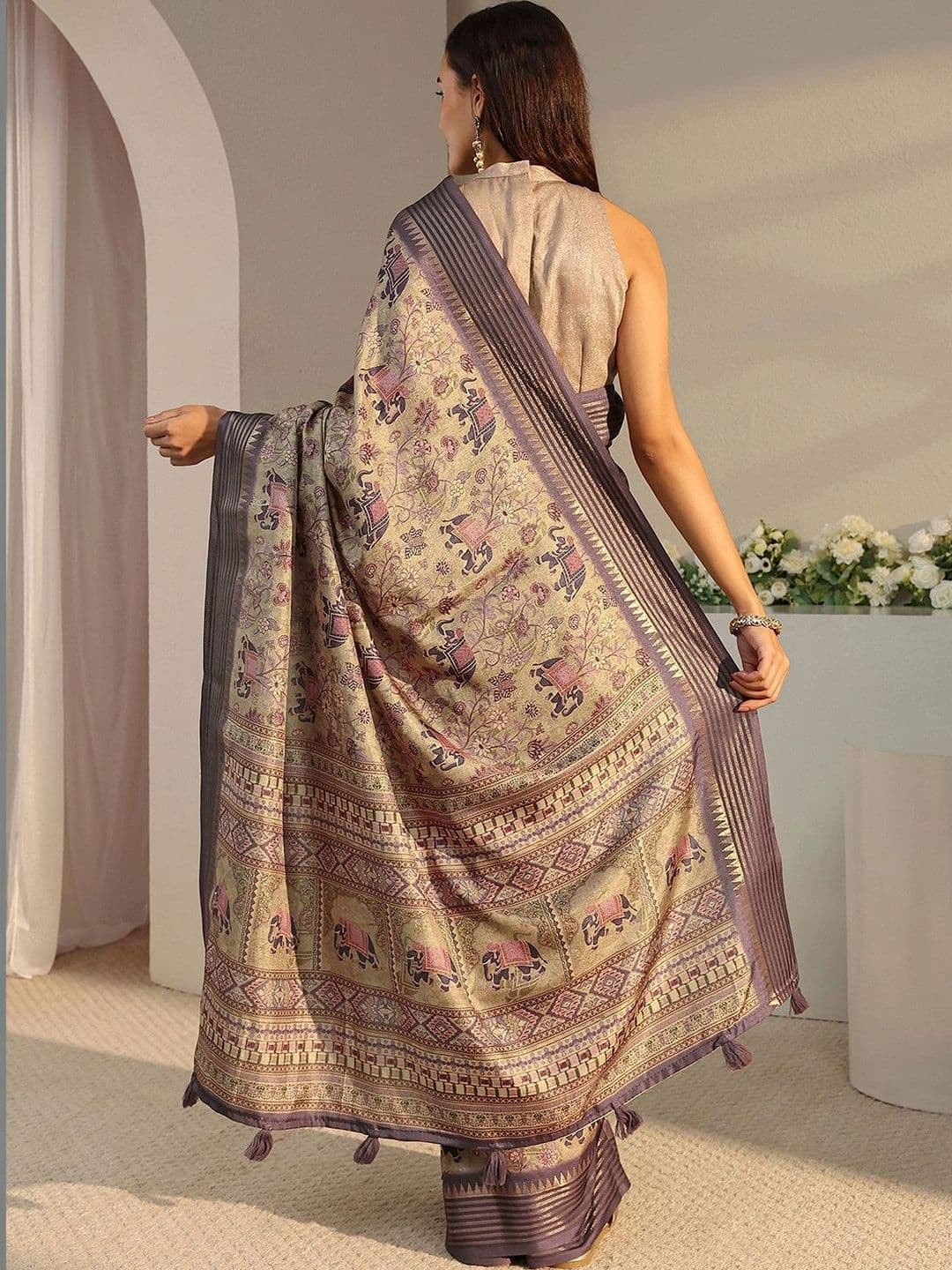 Libas Ethnic Motifs Zari Silk Blend Saree thumbnail 7