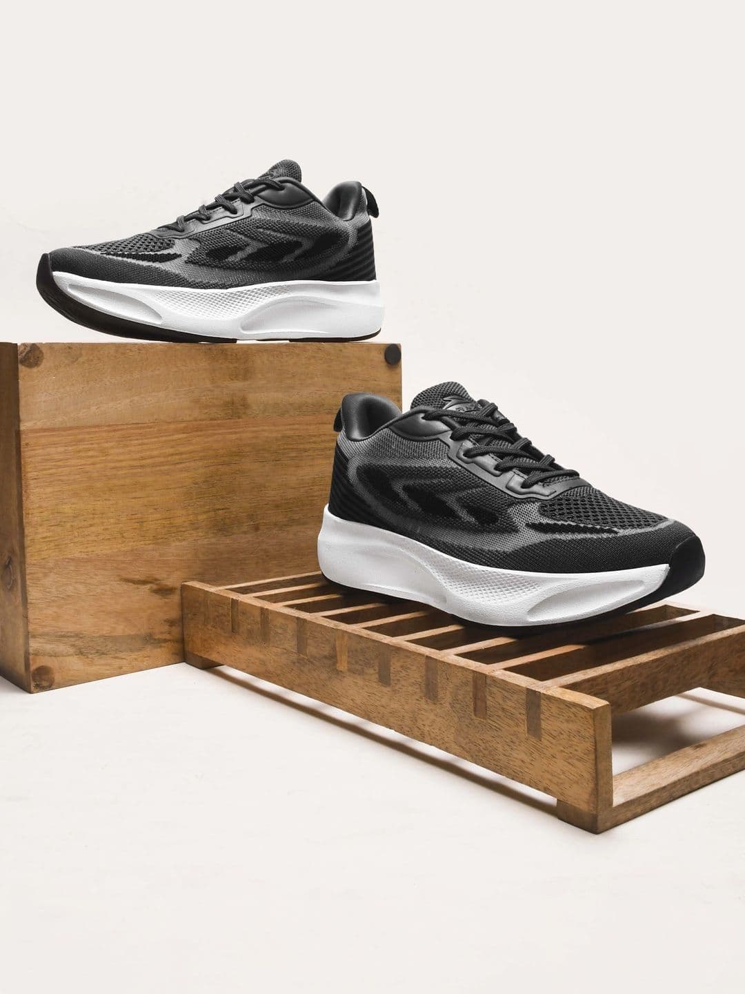 TURNX Men Mesh Running Shoes thumbnail 2