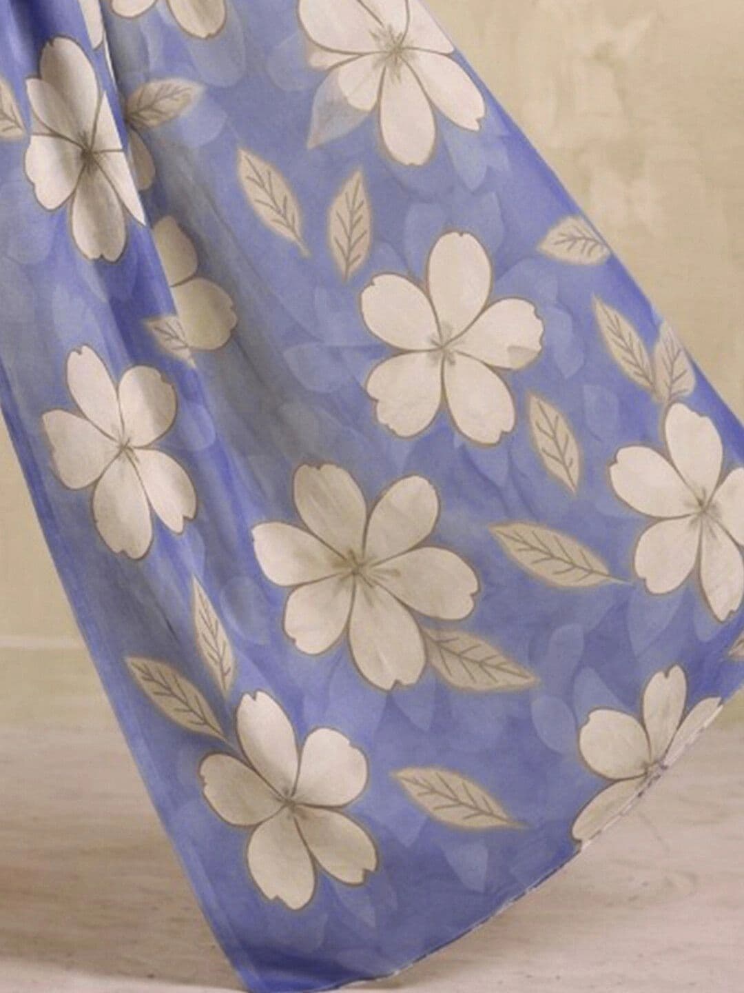 SAARA Floral Pure Chiffon Saree thumbnail 3