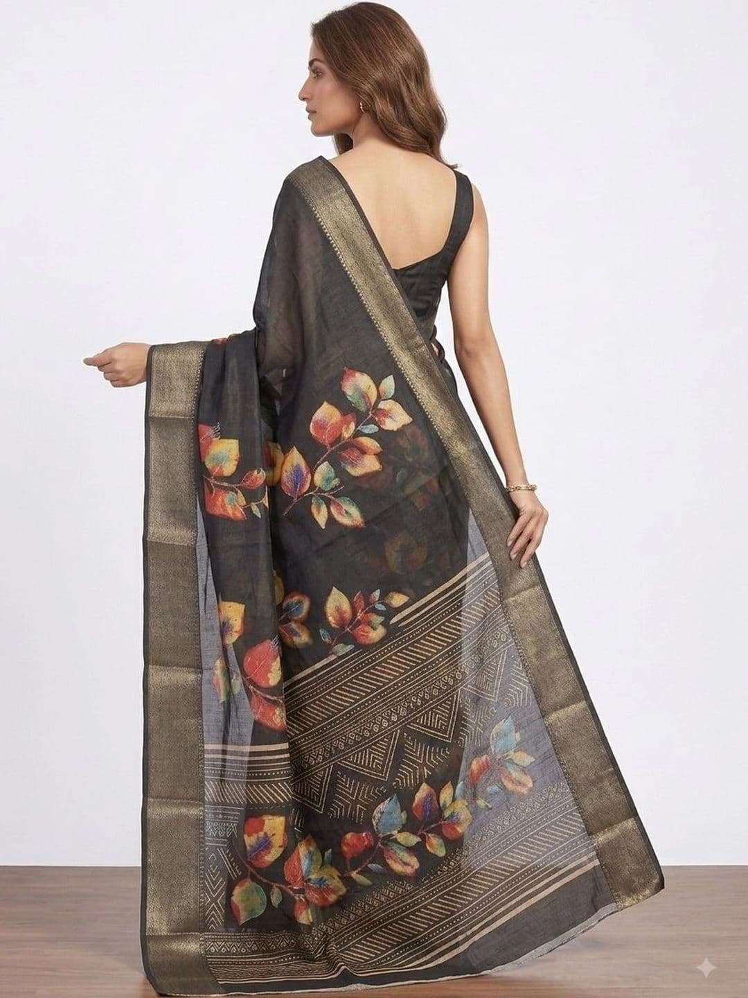 DEVI FASHIONS LLP Floral Saree thumbnail 3