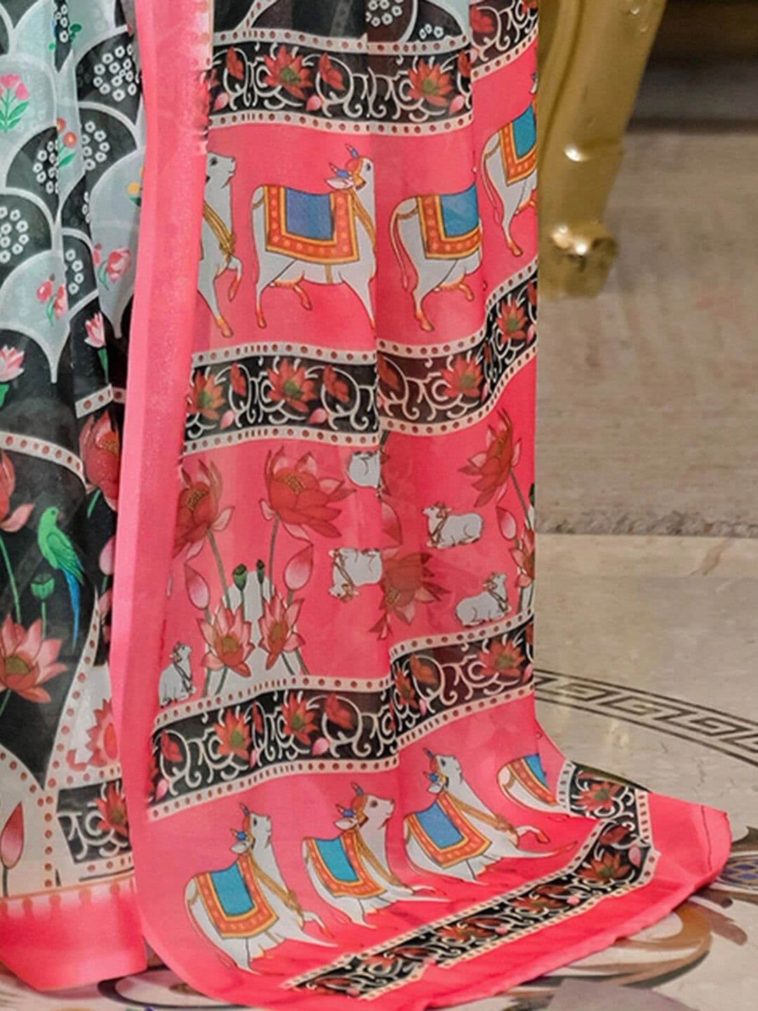 KALINI Floral Pure Georgette Saree thumbnail 4