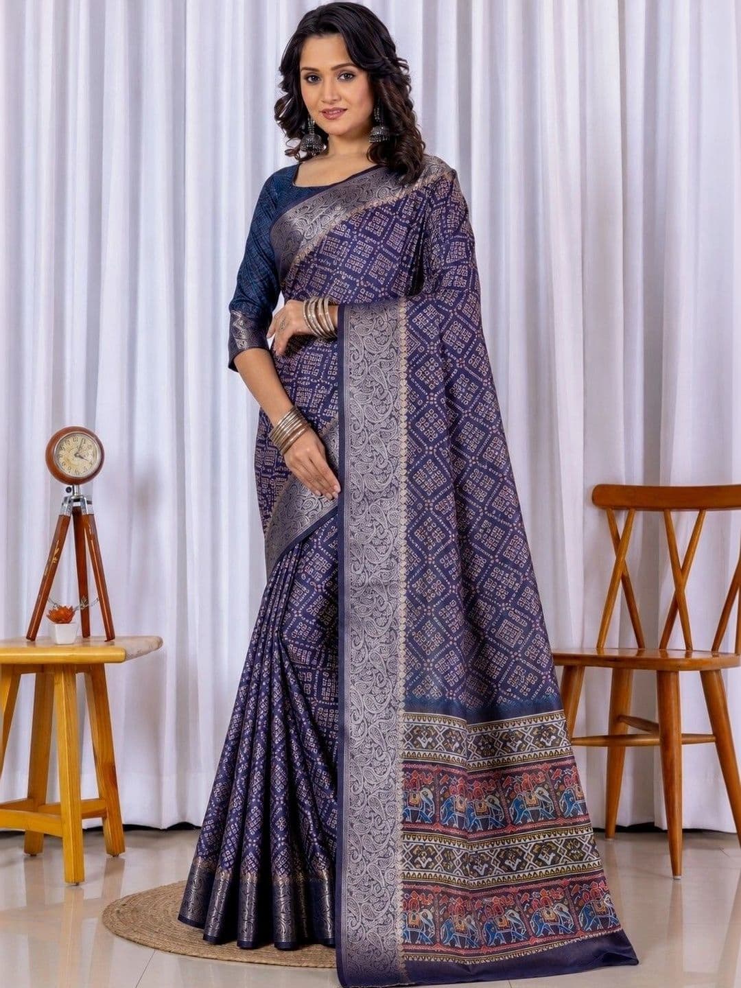 Sampada india Bandhani Zari Silk Blend Saree thumbnail 5