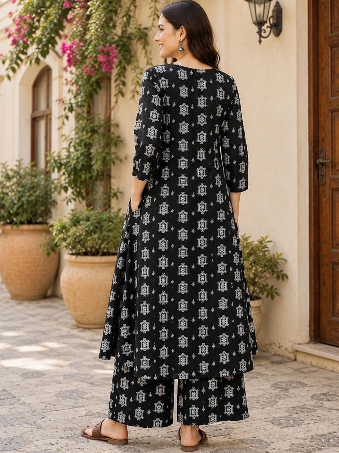 NEW ETHNIC 4 YOU Women Printed Regular Kurta with Palazzos thumbnail 4