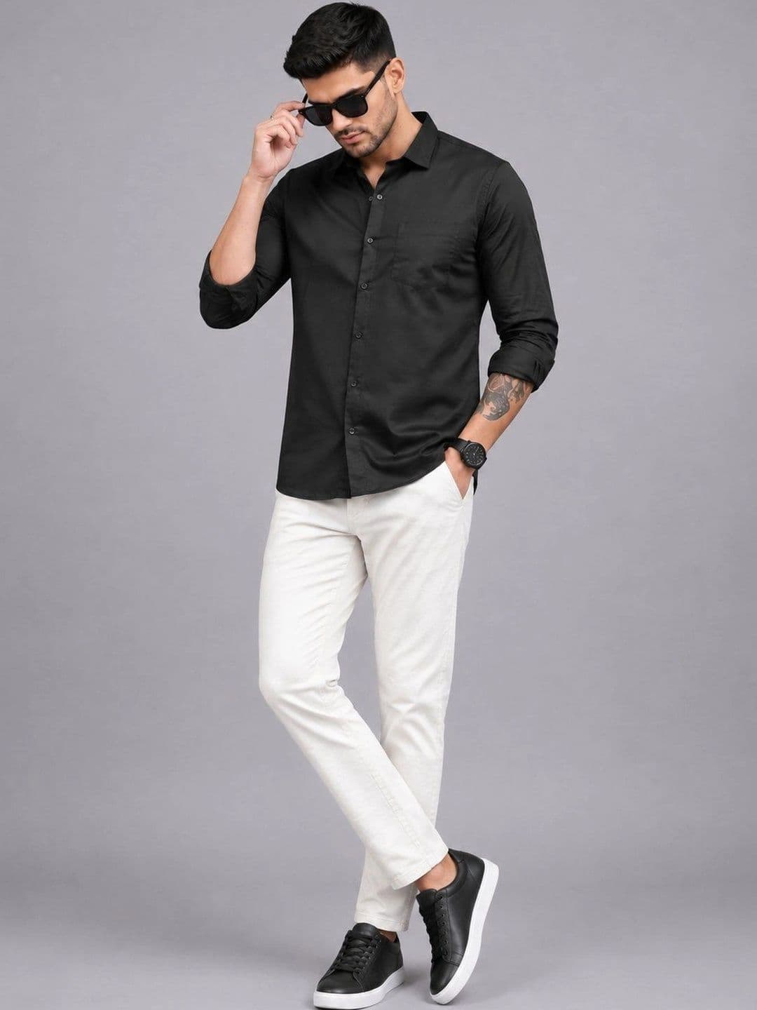 Roadster Men Black Solid Regular Fit Casual Shirt thumbnail 2
