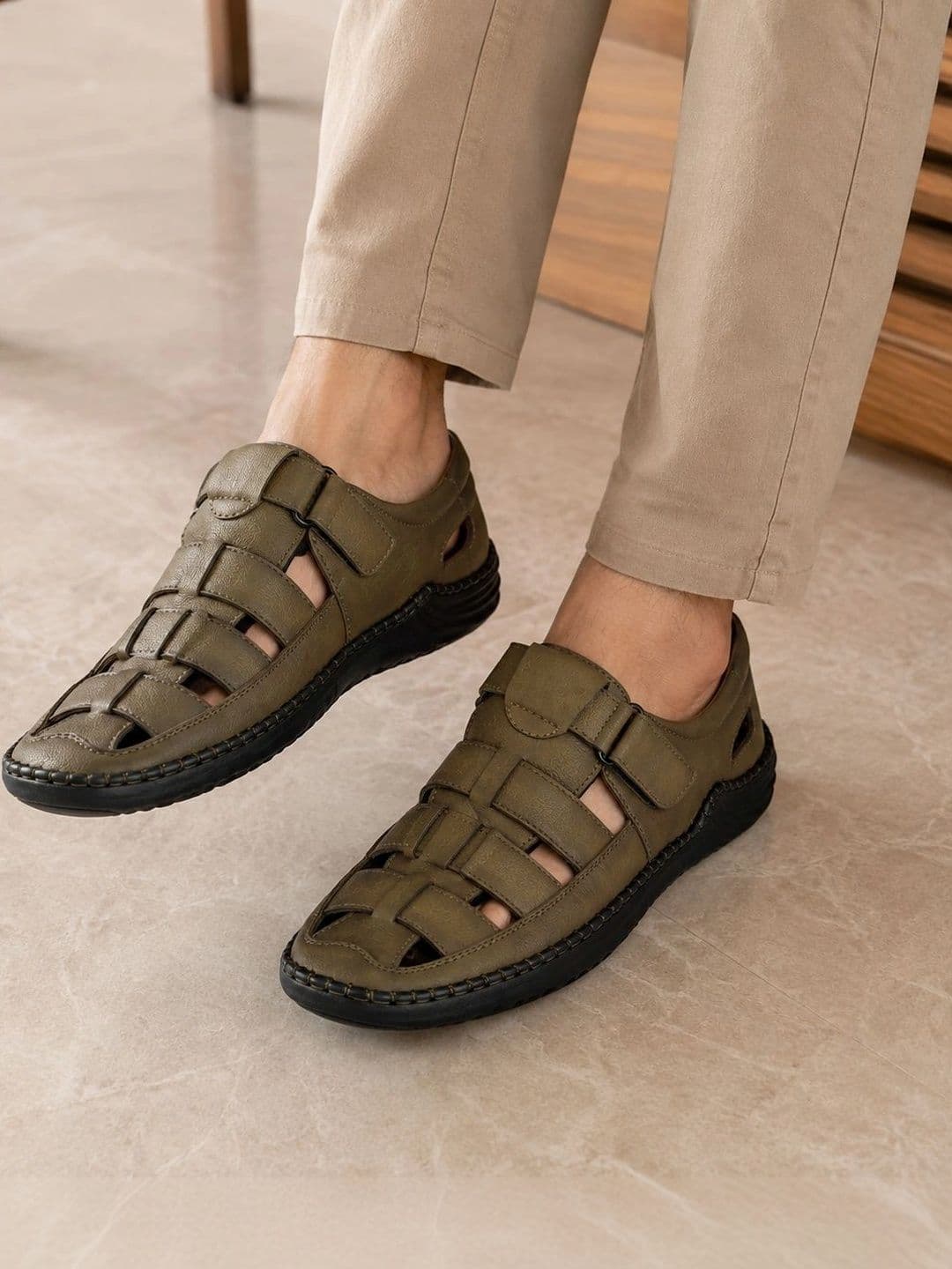 Roadster Men Fisherman Sandals thumbnail 2