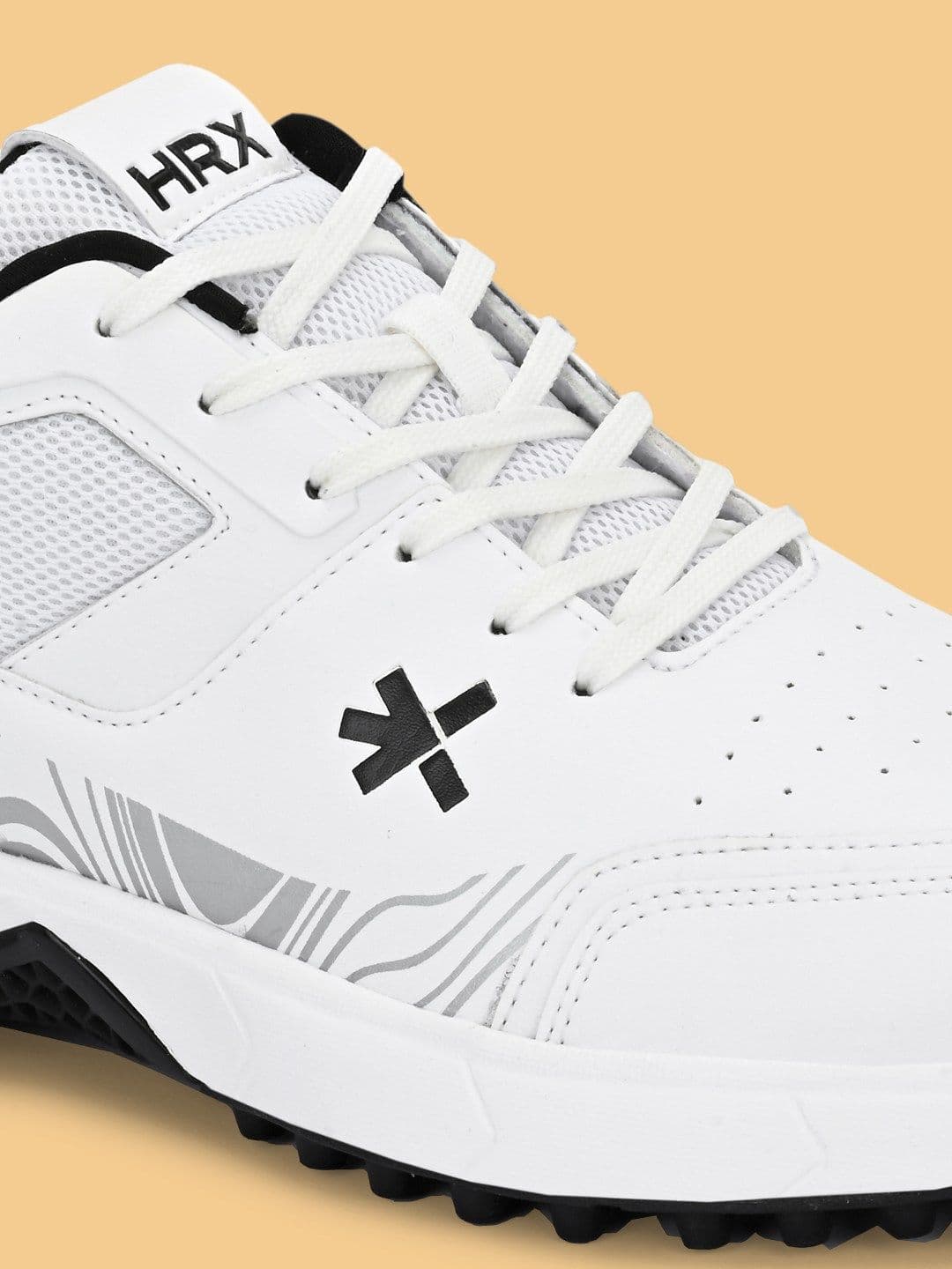 HRX by Hrithik Roshan Men Cricket Non-Marking Shoes thumbnail 4