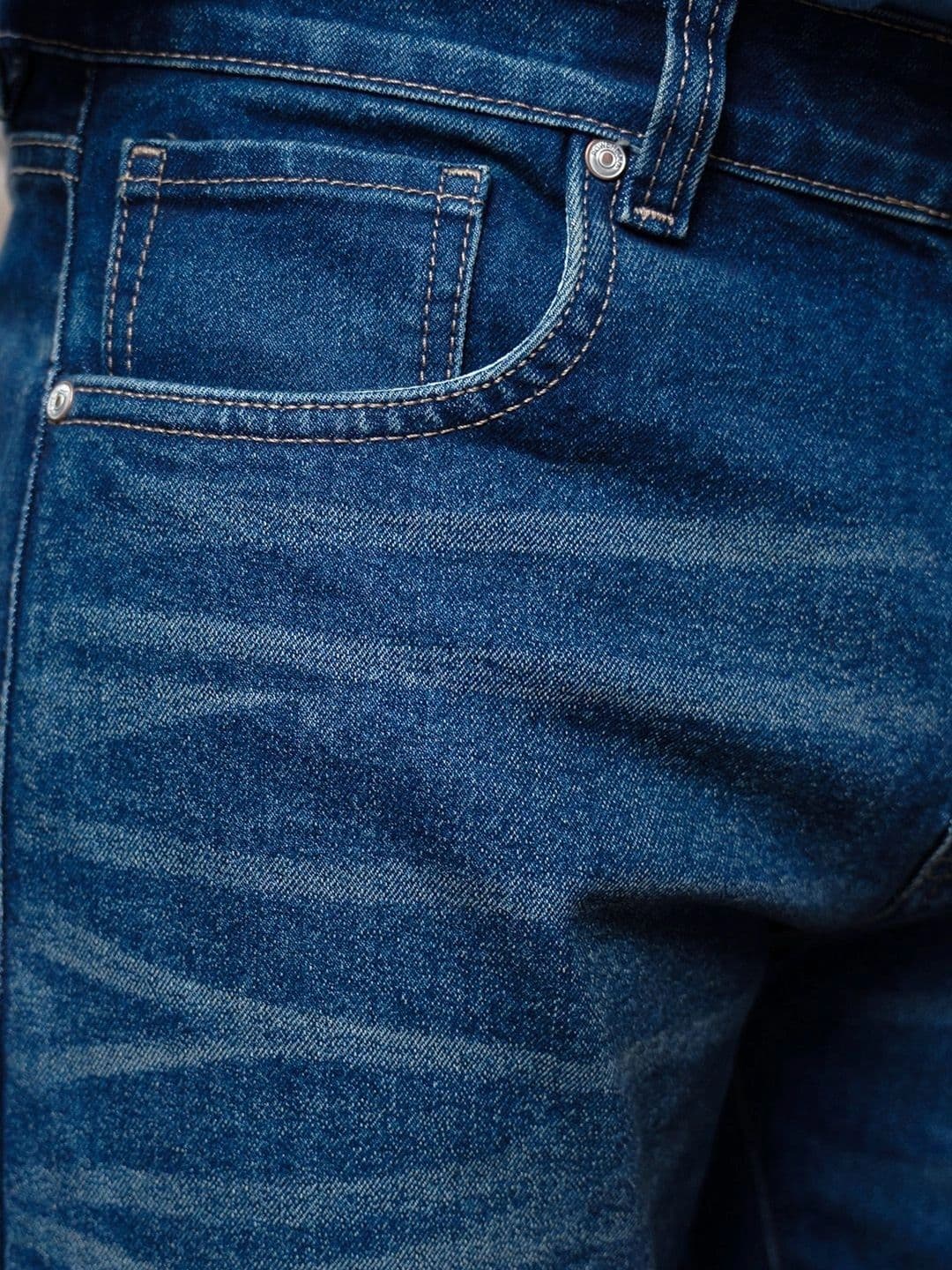 Powerlook Men Bootcut Mid-Rise Mildly Distressed Jeans thumbnail 2