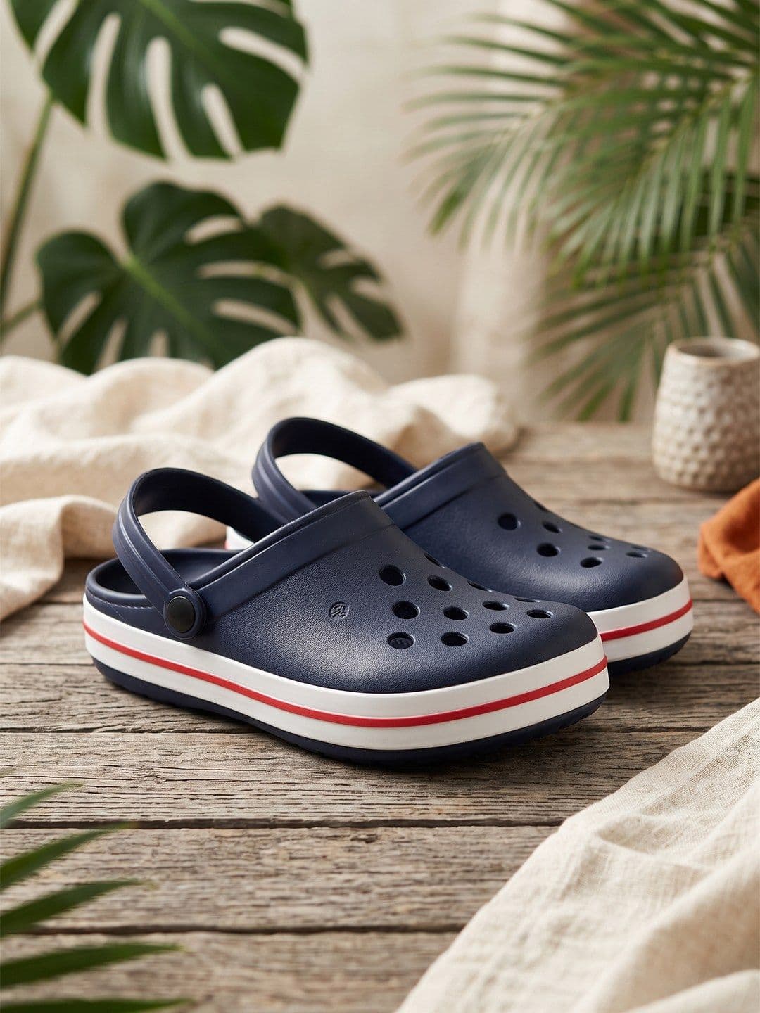 HRX by Hrithik Roshan Men Navy Blue & Red Rubber Clogs - view 1