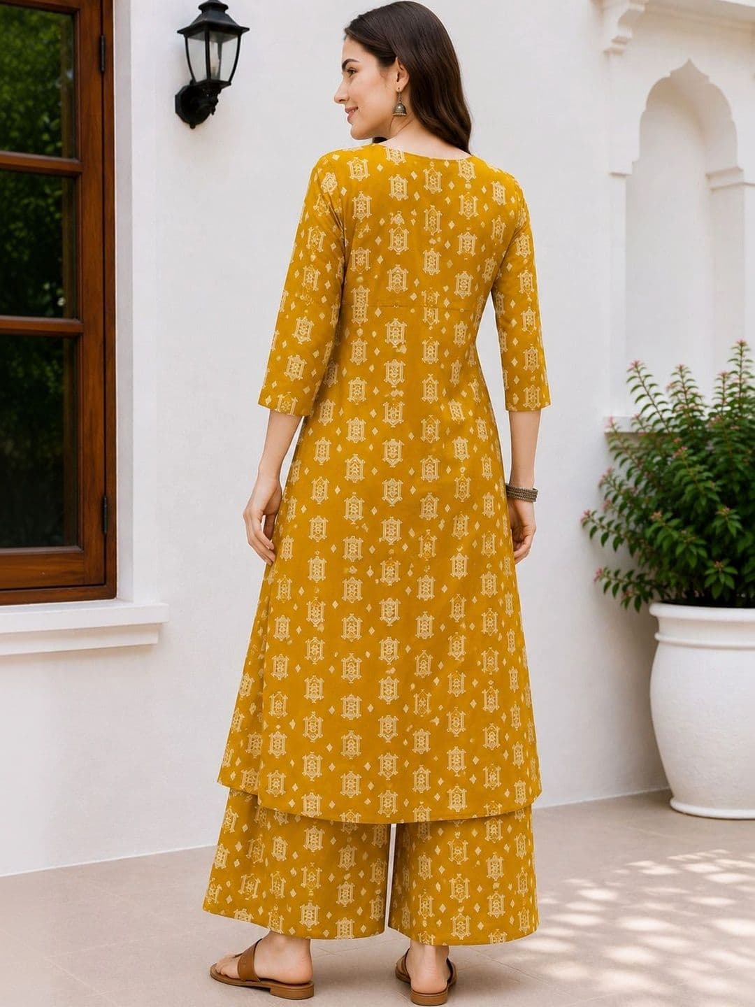 DSK STUDIO Women Ethnic Motifs Printed Empire Kurta with Palazzos thumbnail 4