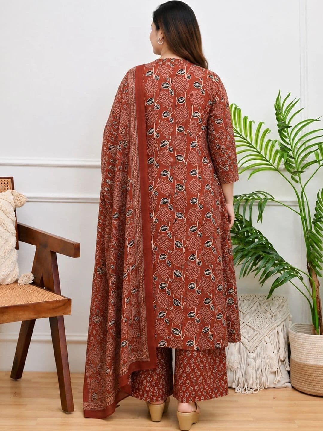 GoSriKi Women Ethnic Motifs Printed Regular Kurta with Palazzos & With Dupatta thumbnail 3