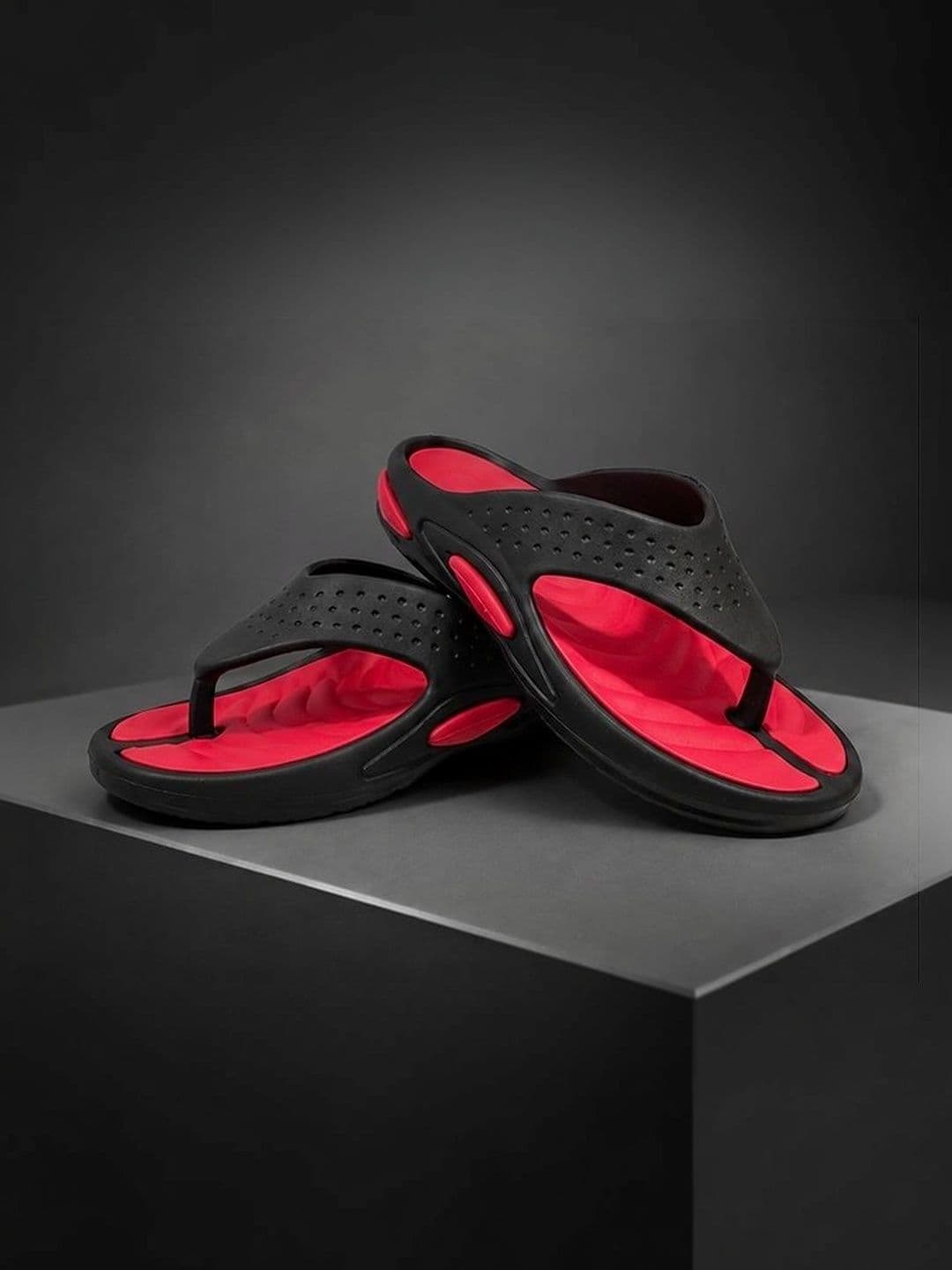 VOOLIO Men Colourblocked Thong Flip-Flops thumbnail 3