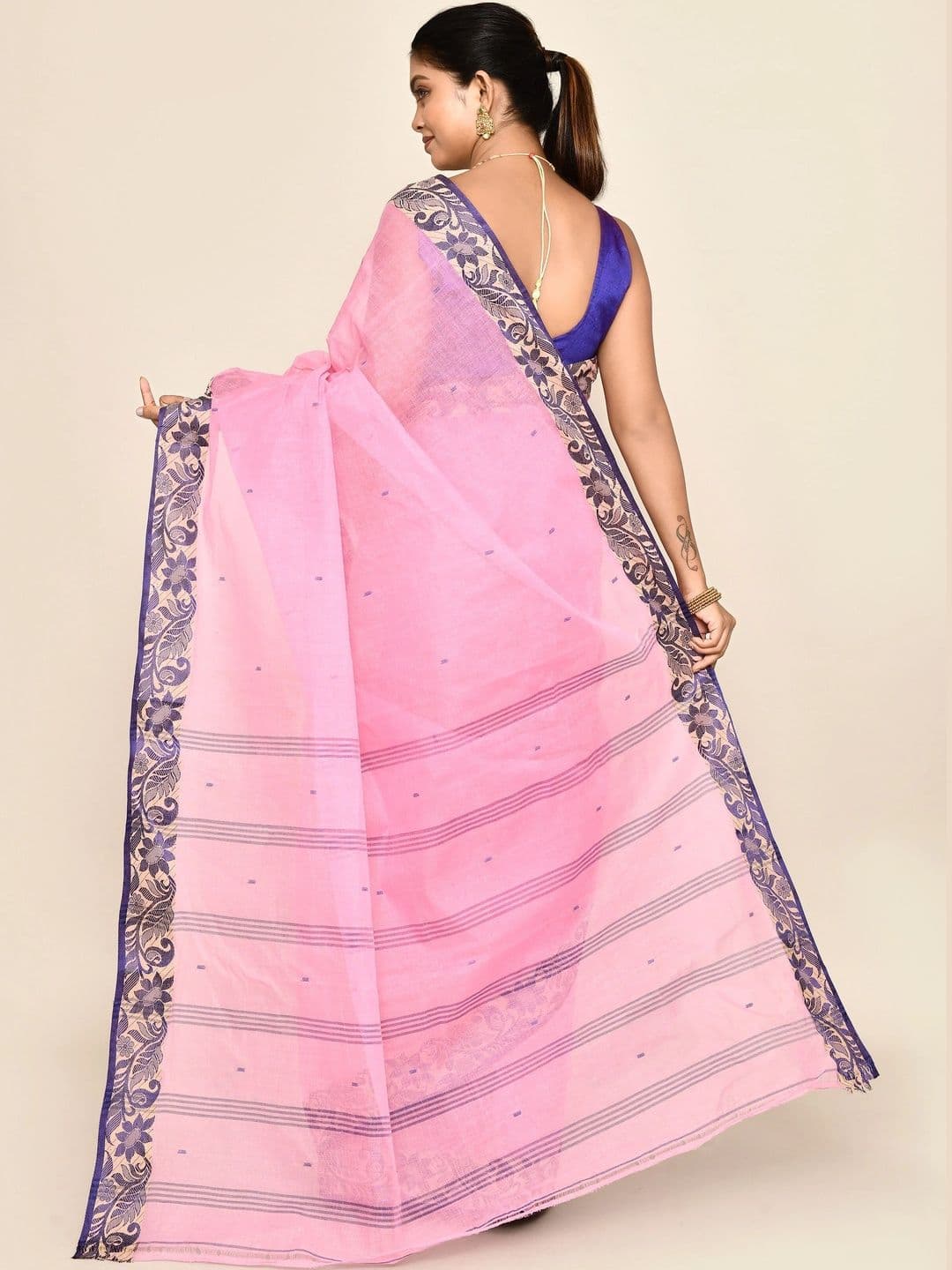 TANTSHREE Floral Pure Cotton Saree thumbnail 3