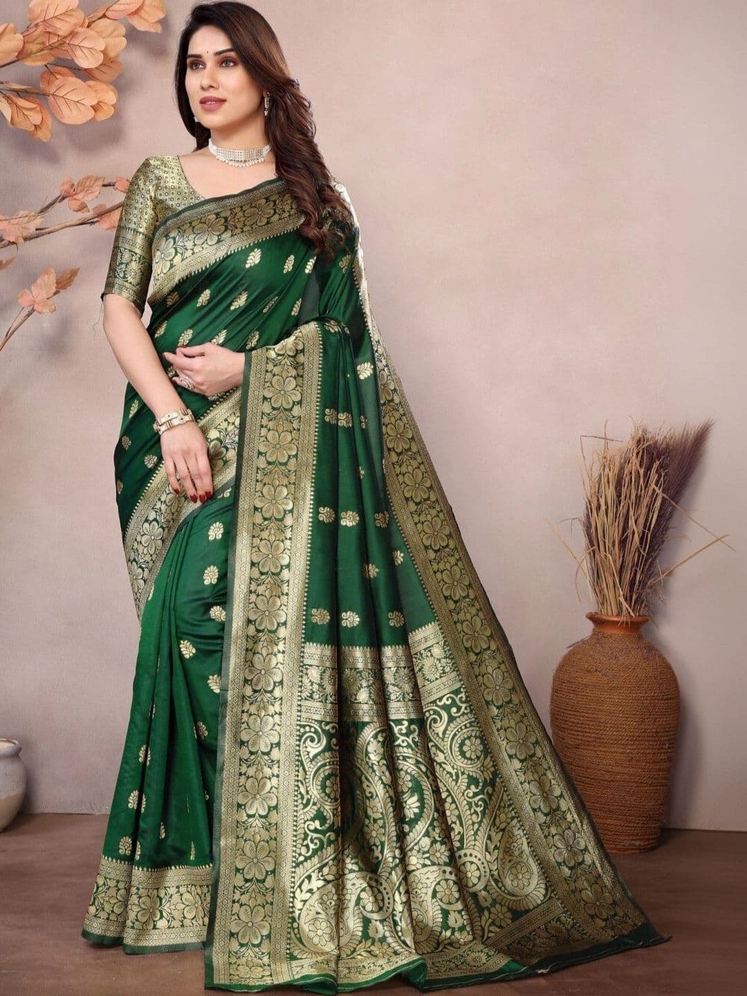 ODHNEE Woven Design Zari Silk Blend Designer Banarasi Saree - view 1