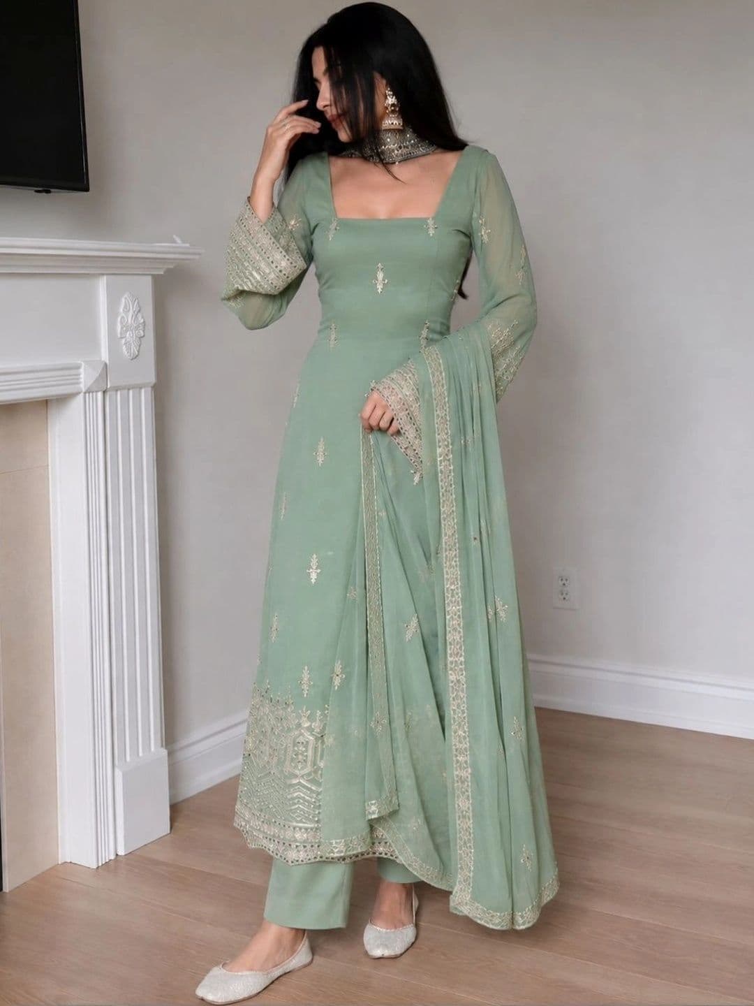 TWINS LADY Women Ethnic Motifs Embroidered Regular Kurta with Trousers & With Dupatta thumbnail 4