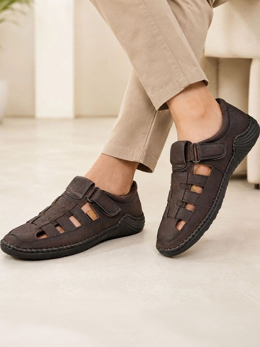 Roadster Men Fisherman Sandals thumbnail 3