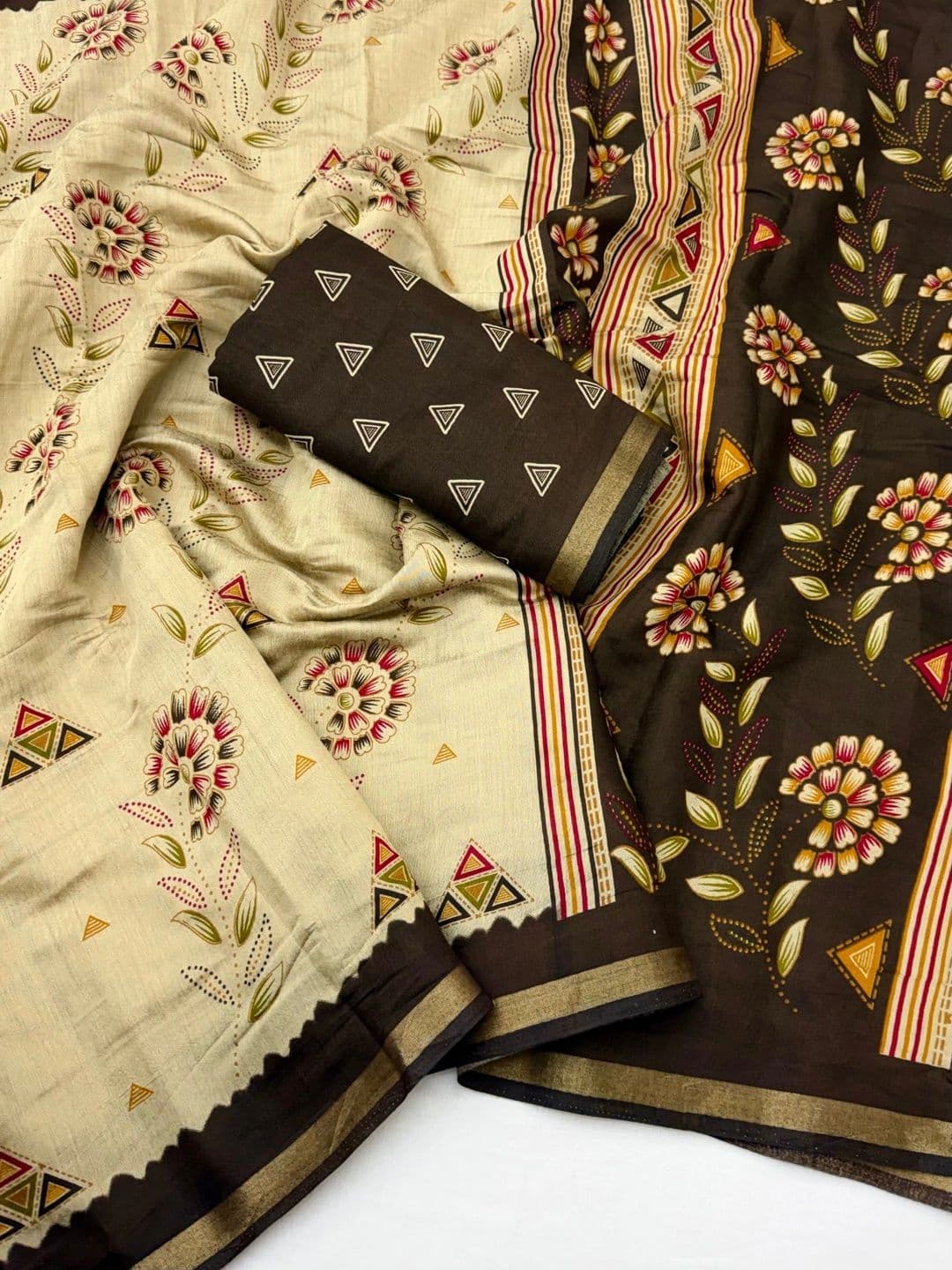 NARIVESH TRENDS Fusion Saree thumbnail 3