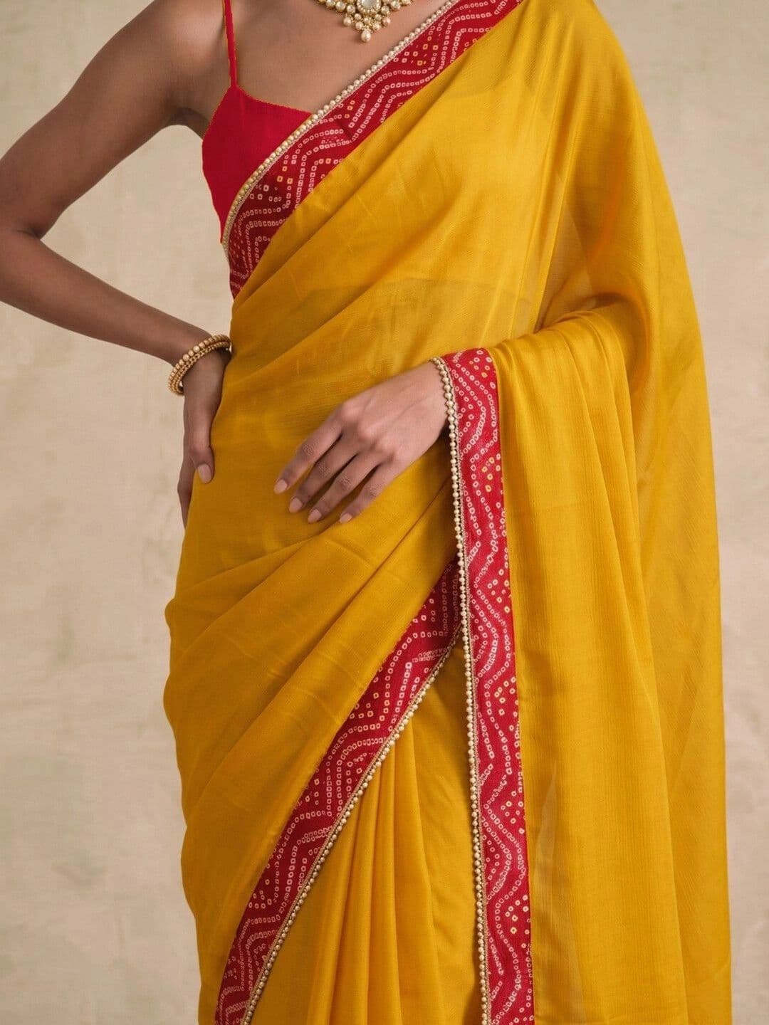SAARA Bandhani Silk Blend Saree thumbnail 4