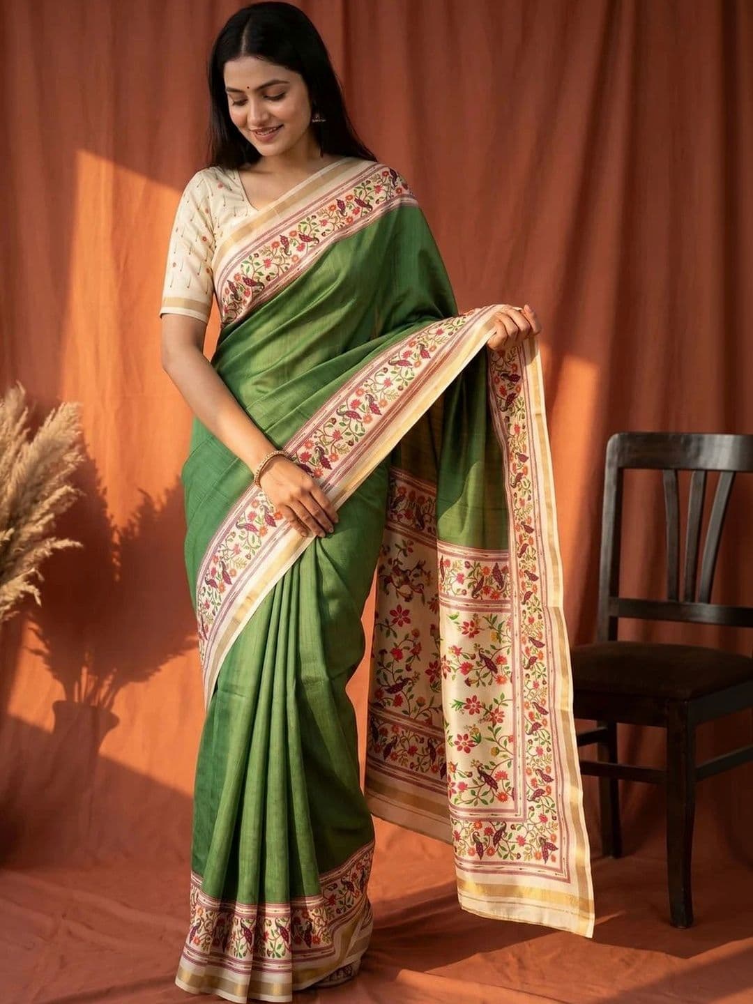 NARIVESH TRENDS Kalamkari Art Silk Saree - view 1
