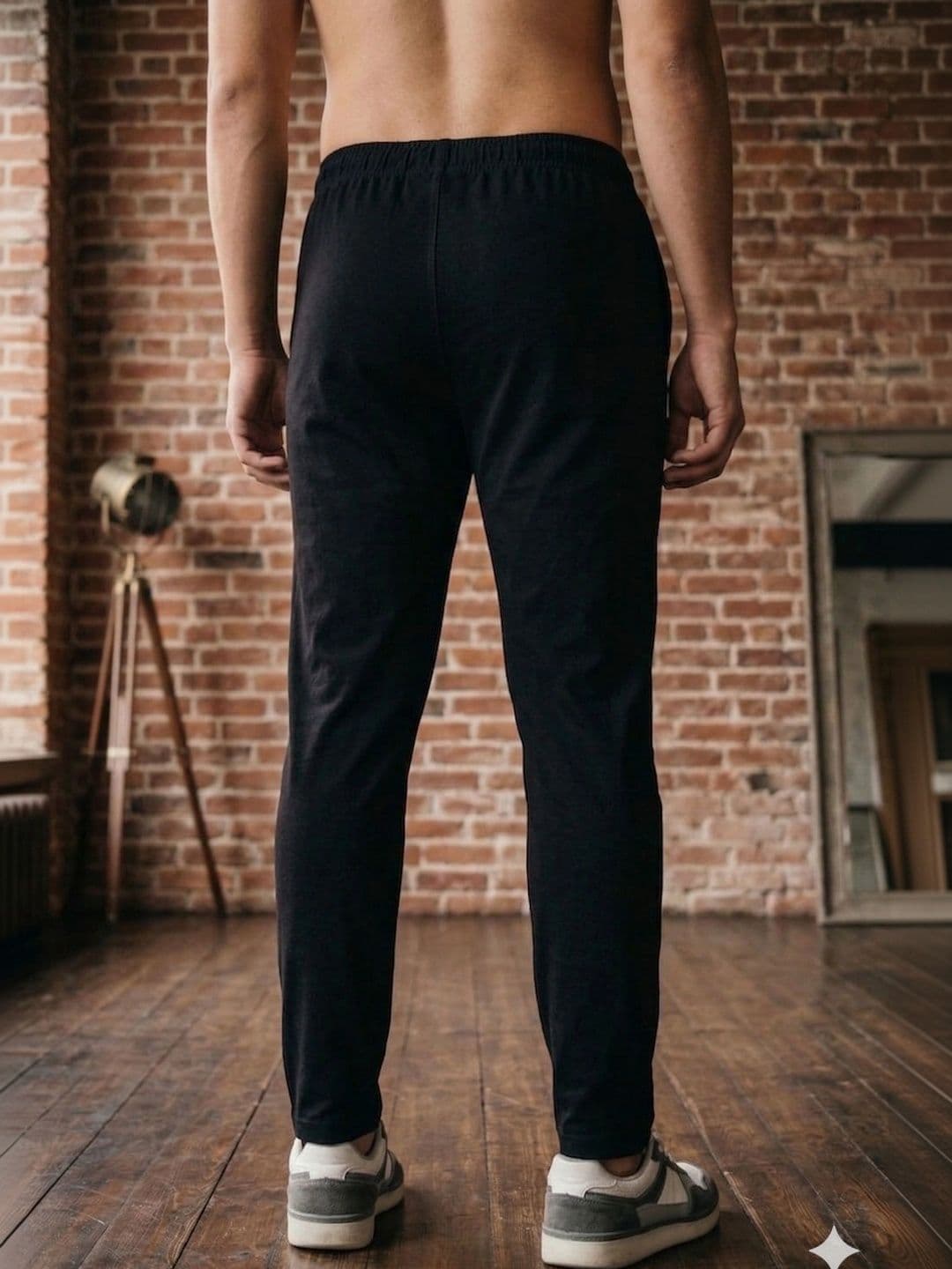 24 Street Men Straight Fit Brand Logo Training Joggers thumbnail 5