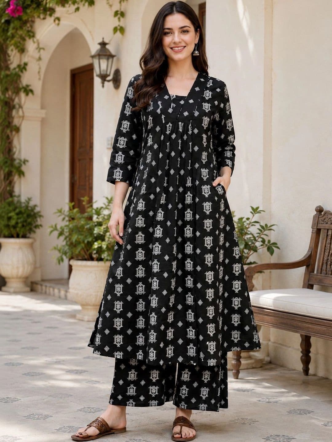 NEW ETHNIC 4 YOU Women Printed Regular Kurta with Palazzos thumbnail 3