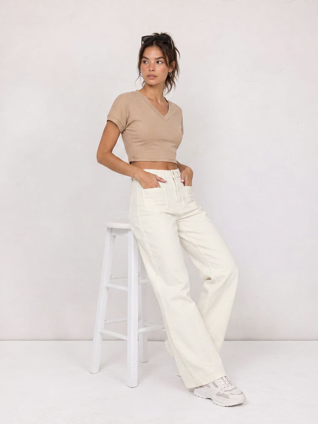 The Roadster Life Co. Women Baggy Fit High-Rise Stretchable Jeans thumbnail 3