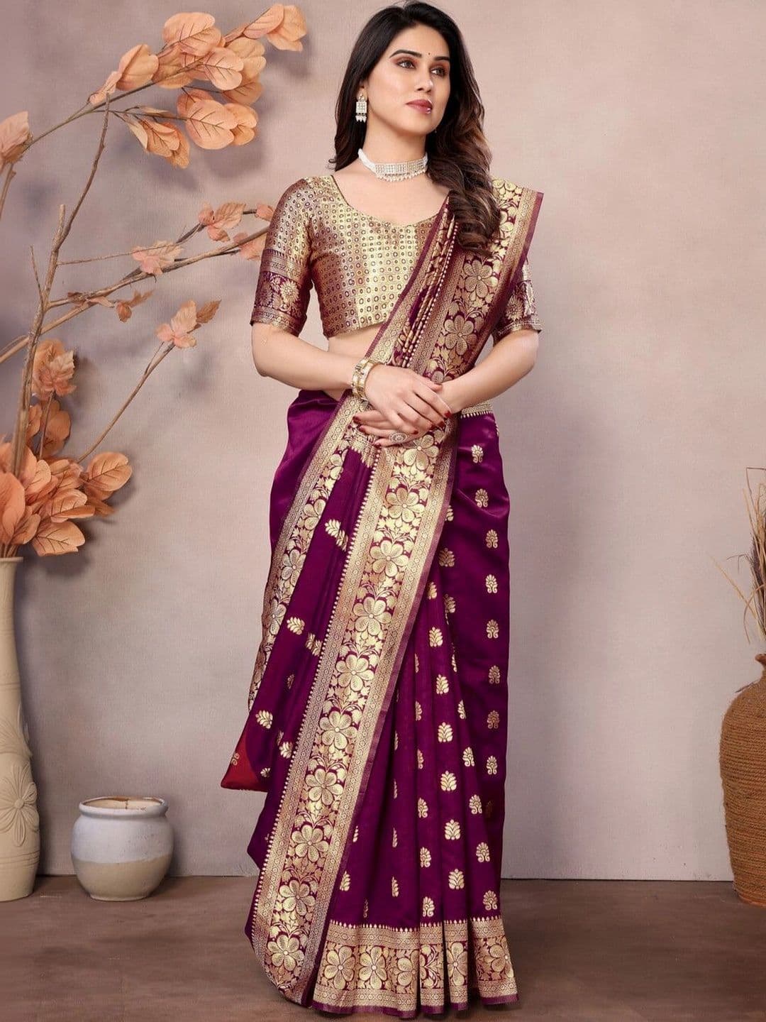 ODHNEE Woven Design Zari Silk Blend Designer Banarasi Saree - view 1
