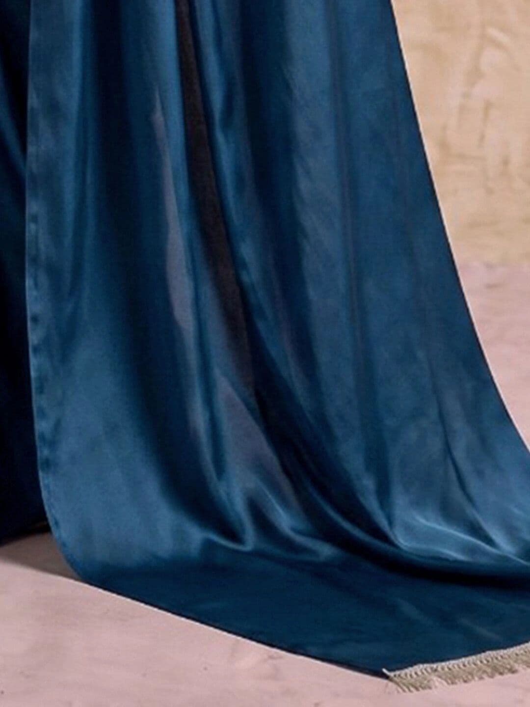 SAARA Floral Satin Saree thumbnail 3