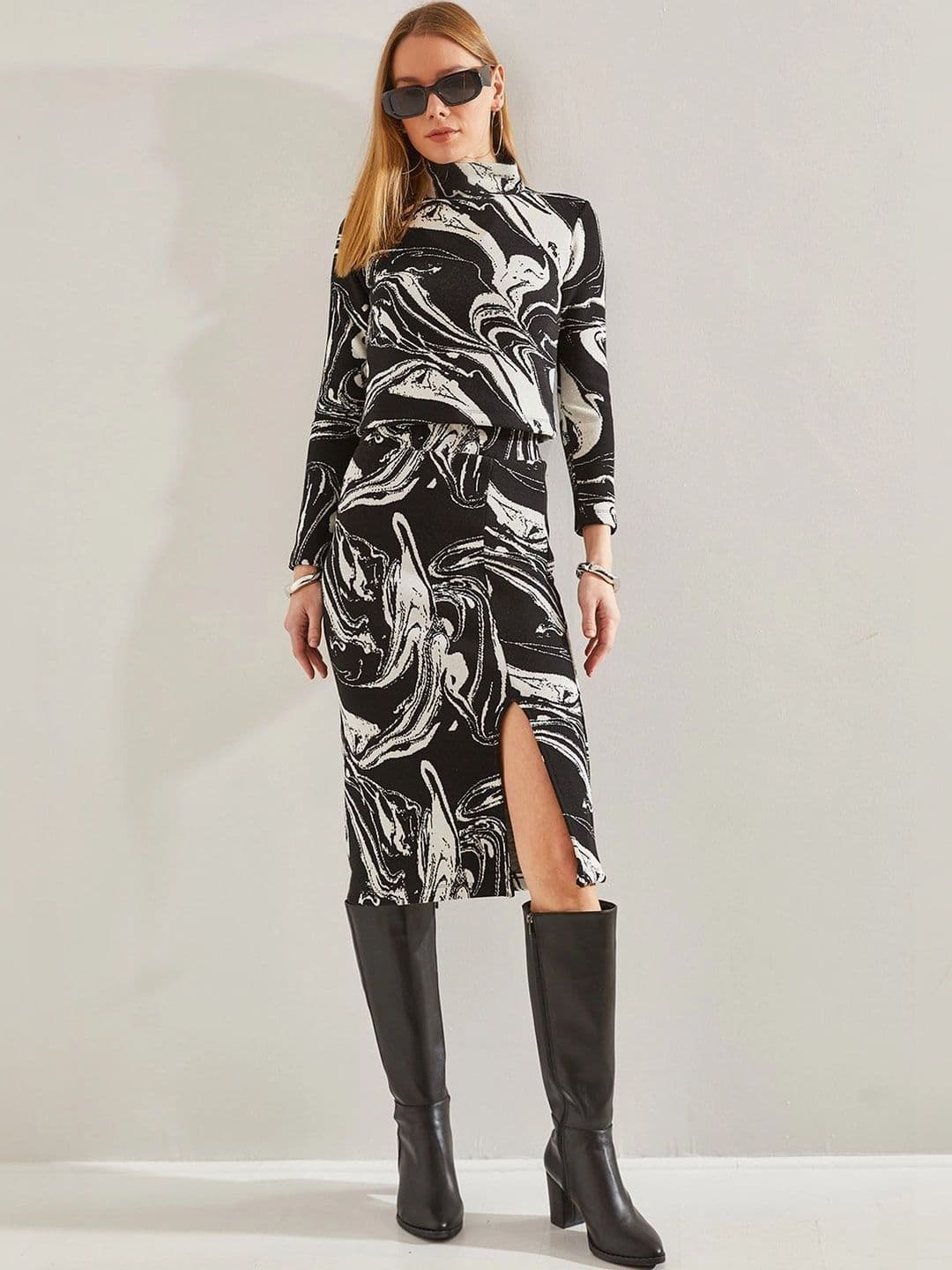 BIANCO LUCCI Women Abstract Side Slit Midi Straight Skirt thumbnail 4