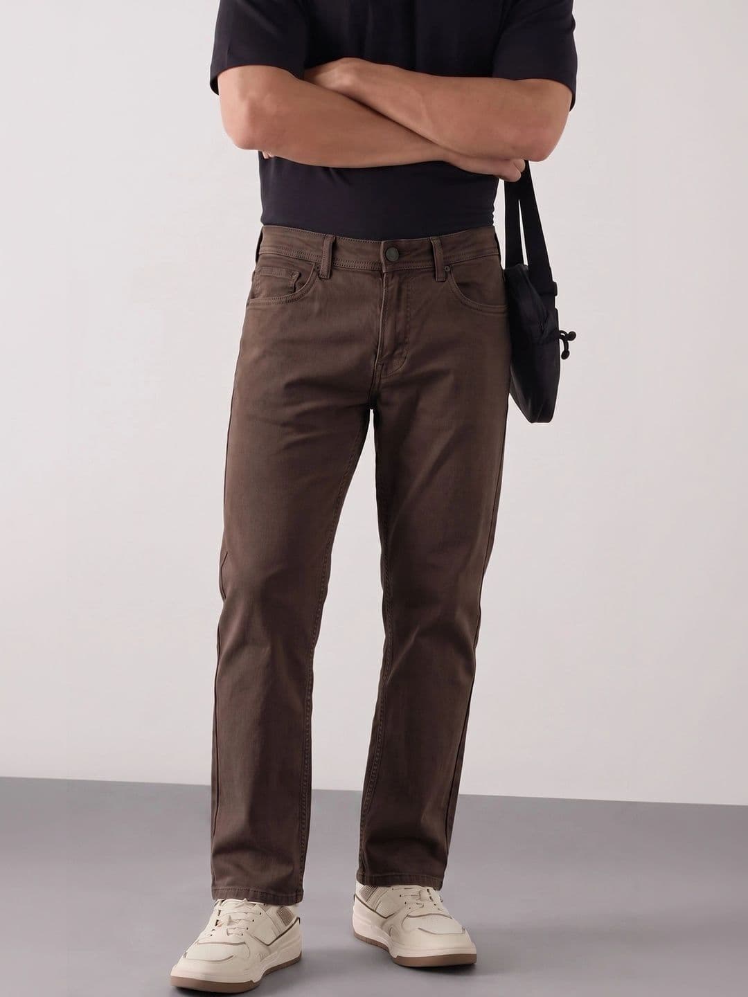 DAGERRFLY Men Relaxed Fit Mid-Rise Jeans - view 1