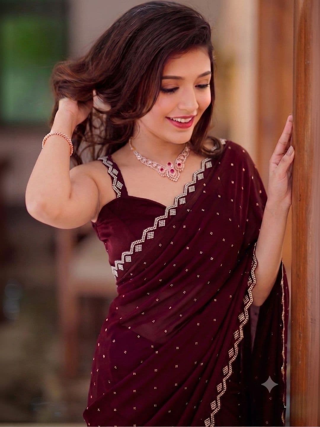 BHOJAL CREATION Embroidered Silk Blend Heavy Work Saree thumbnail 7