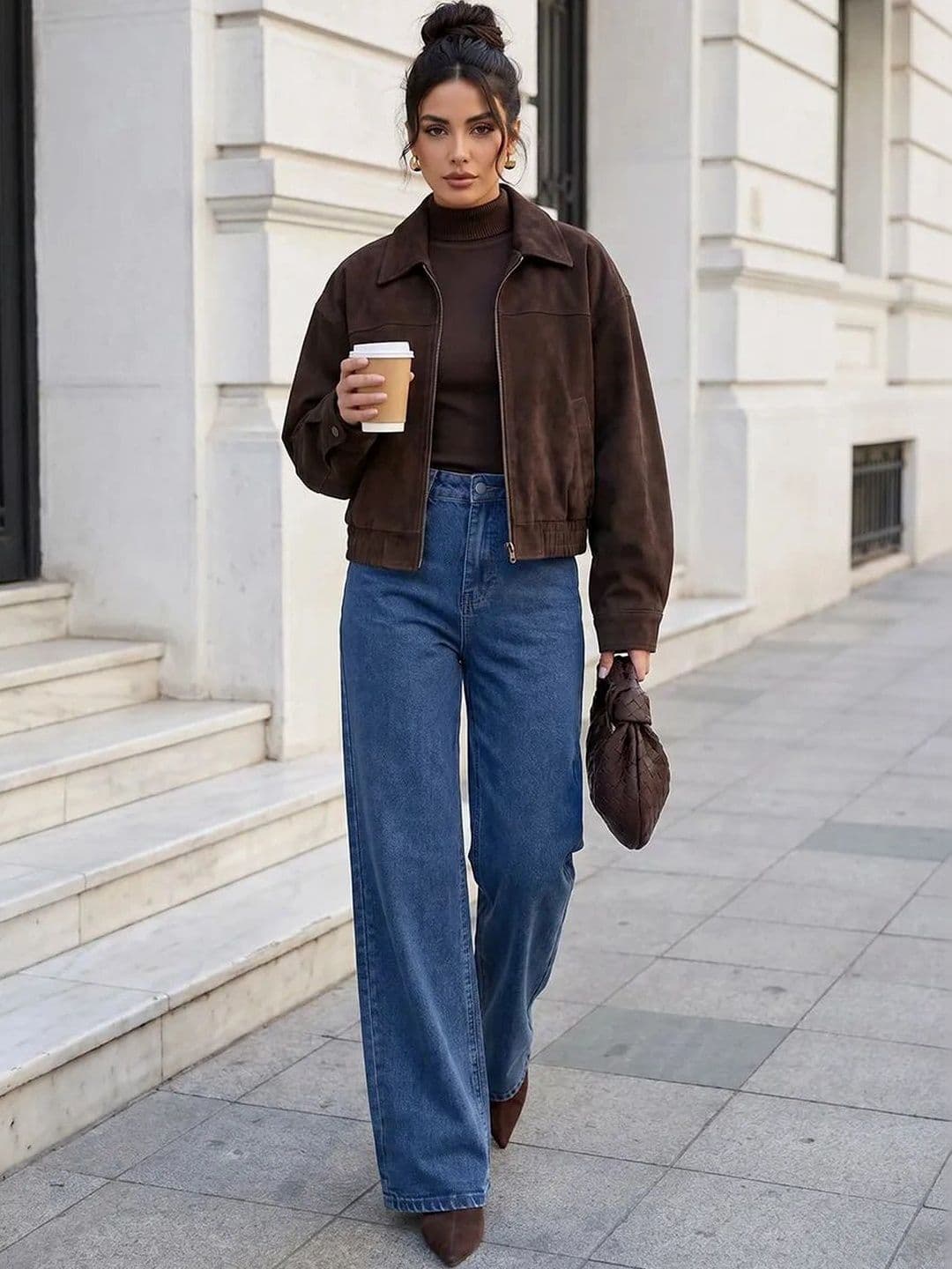 AAV2 Women Wide Leg High-Rise Light Fade Stretchable Jeans thumbnail 4
