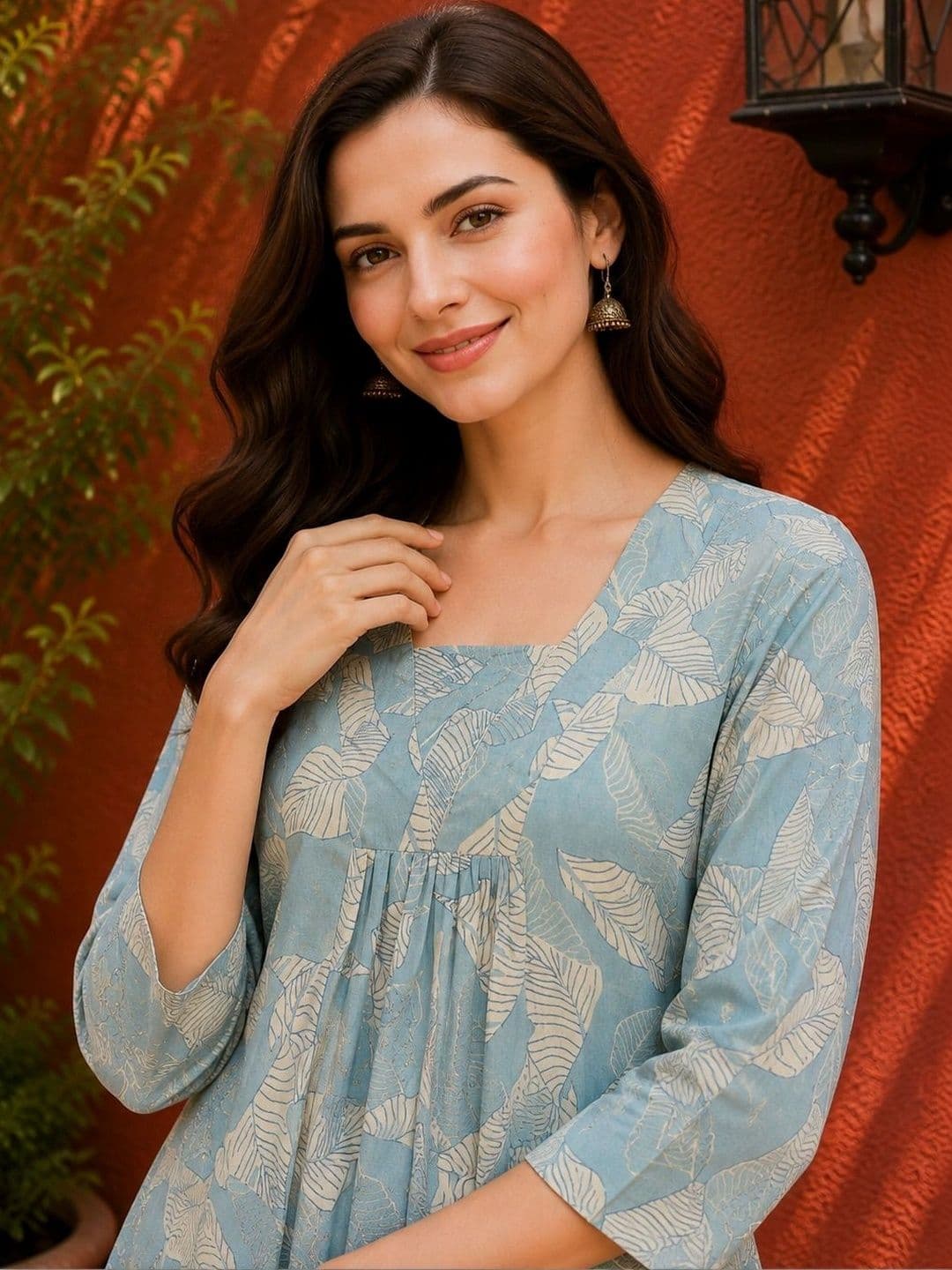 EVANORA Women Floral Printed Pleated Kurta with Palazzos thumbnail 3