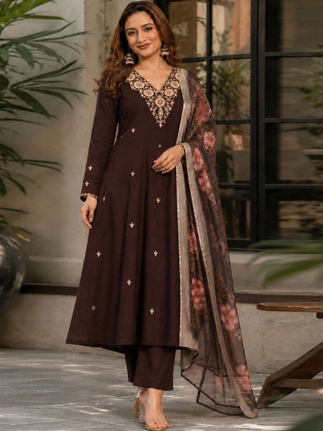 GoSriKi Women Floral Embroidered Empire Thread Work Kurta with Trousers & With Dupatta thumbnail 3
