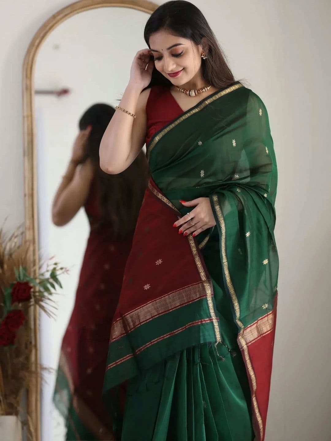 VYOM CREATION Woven Design Zari Art Silk Banarasi Saree thumbnail 5