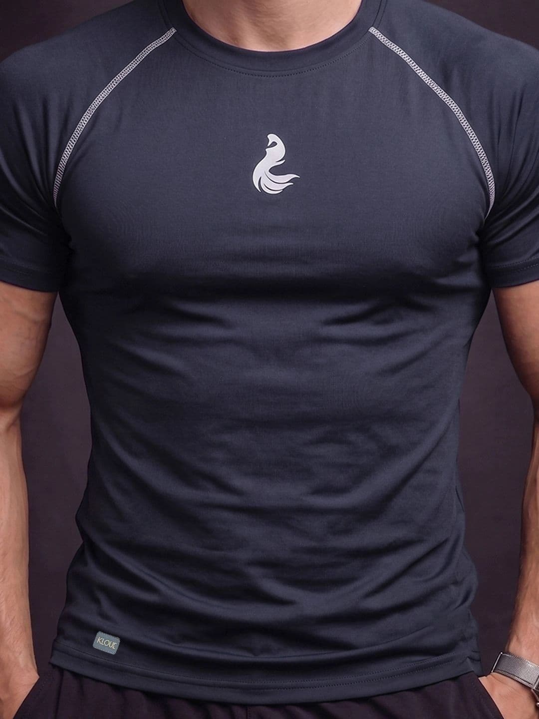 KLOUE Men Brand Logo Compression T-shirt thumbnail 2