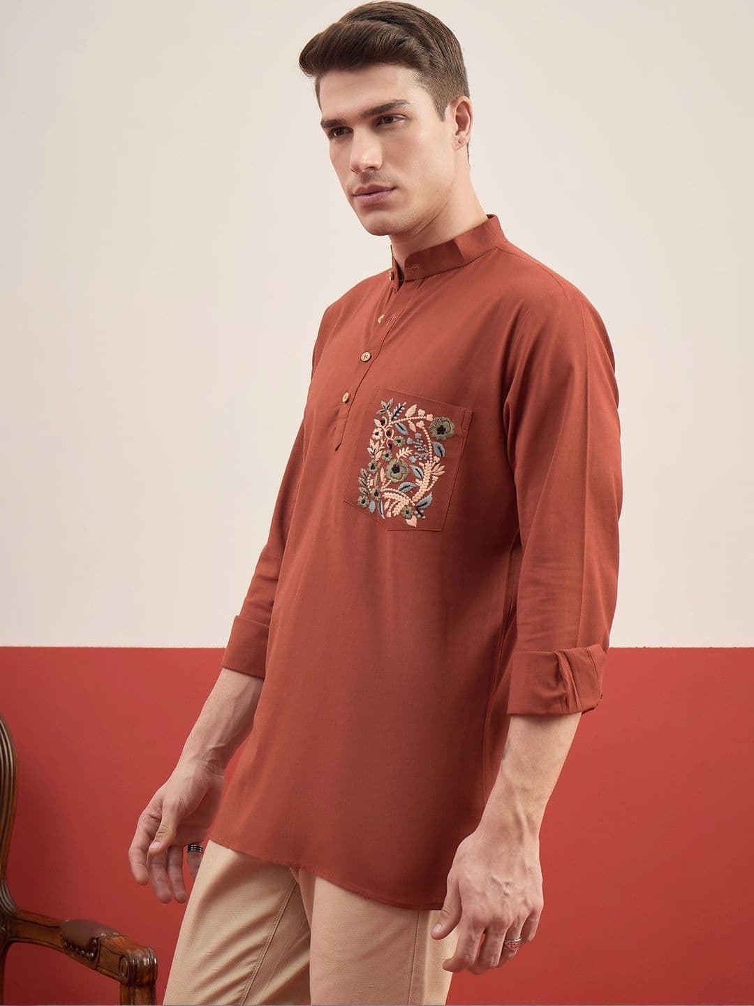 SOURAGYA Men Embroidered Thread Work Kurta thumbnail 4