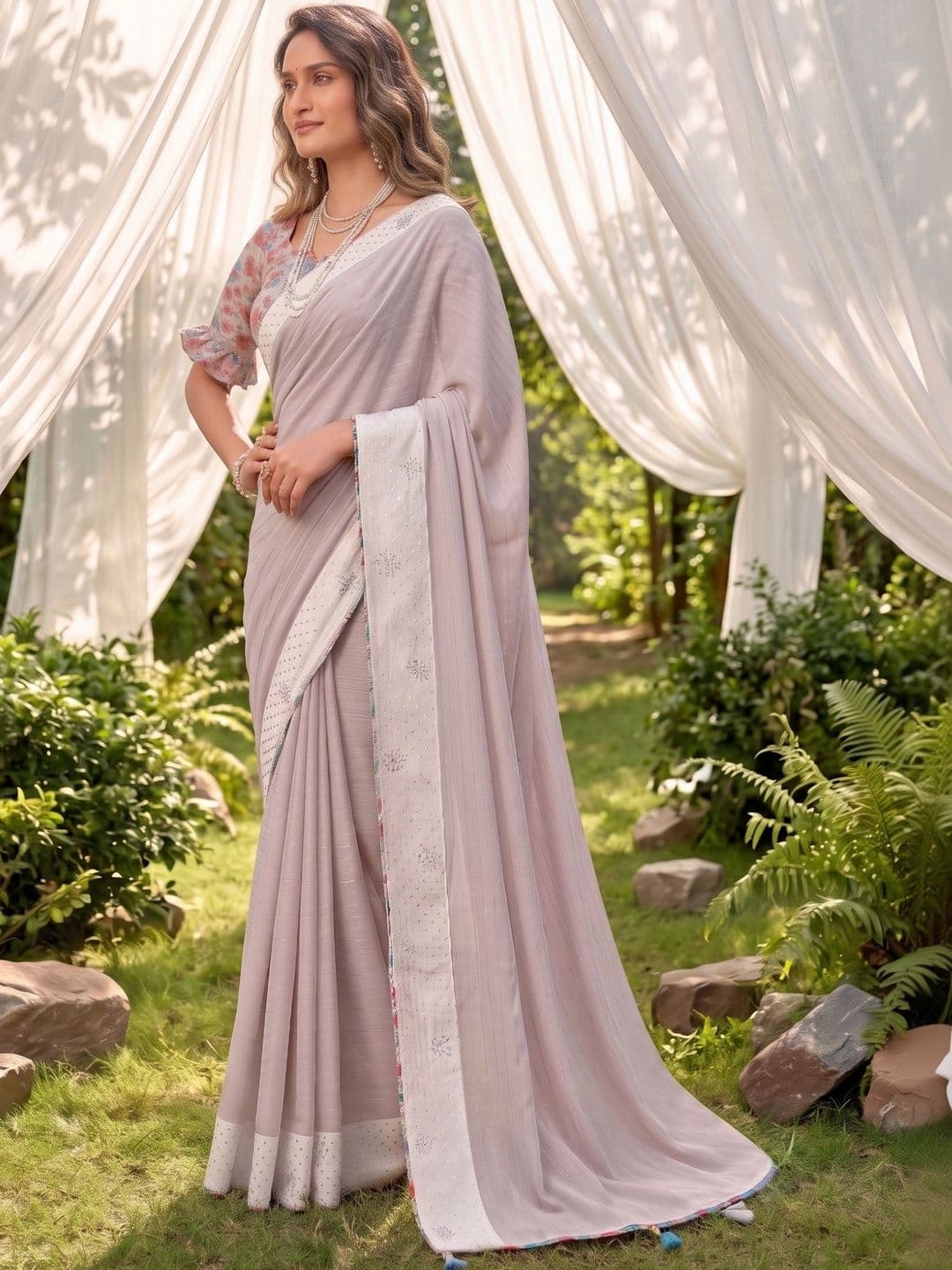 100 Dreams Floral Embroidered Designer Saree thumbnail 6