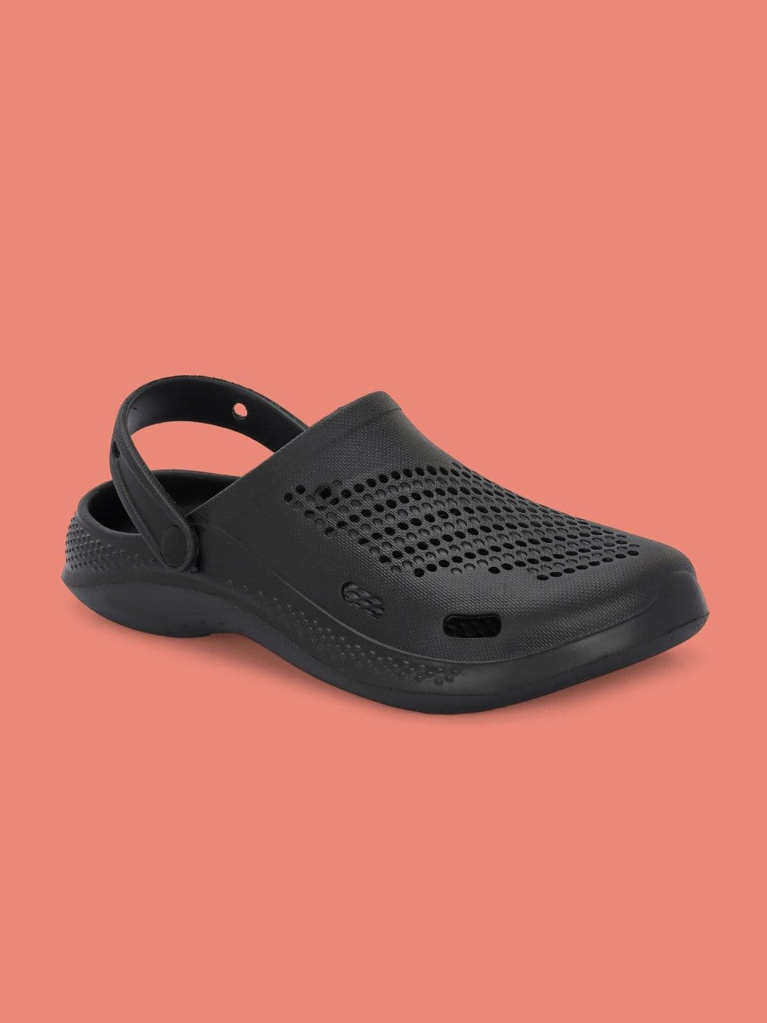 HRX by Hrithik Roshan Men Black Self Design Rubber Clogs thumbnail 5