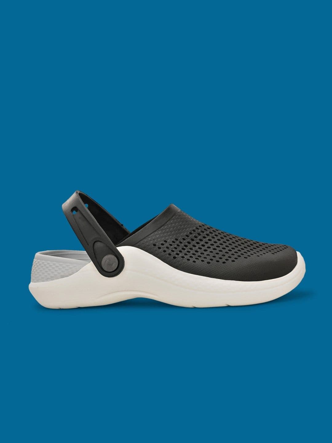 HRX by Hrithik Roshan Men Clogs thumbnail 5