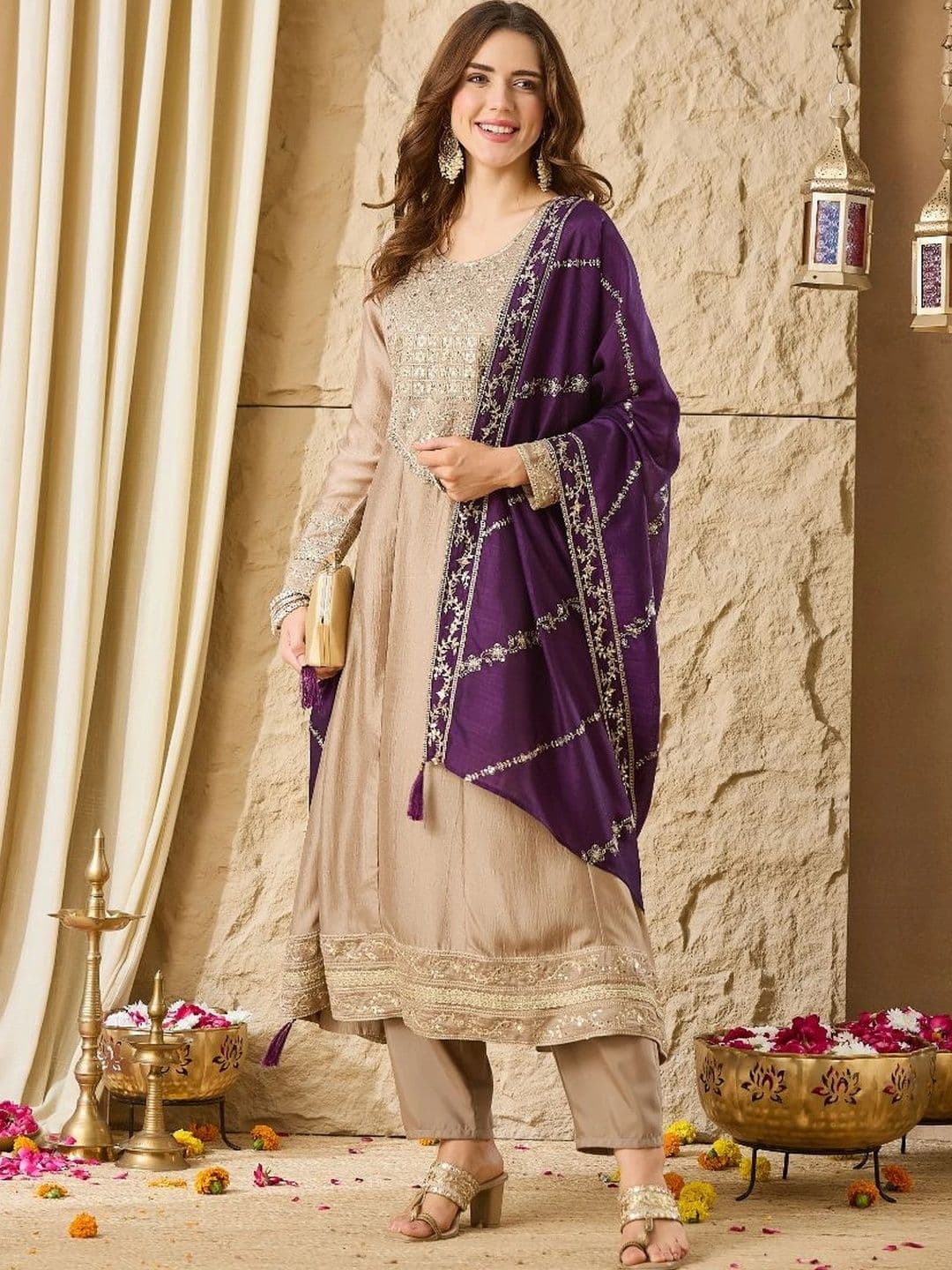 MOKOSH Women Ethnic Motifs Embroidered Empire Pure Silk Kurta with Trousers & With Dupatta thumbnail 7