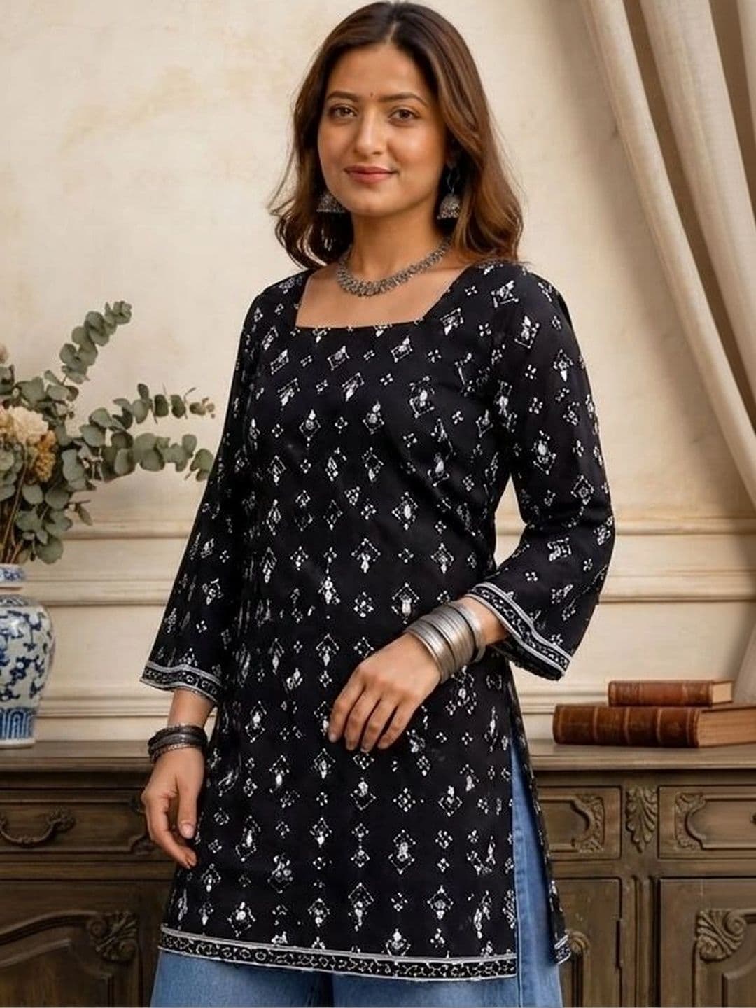 Sangria Ethnic Motifs Printed Square Neck Pure Cotton Kurti thumbnail 5