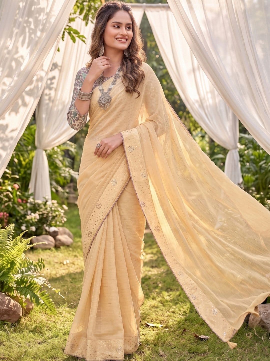 100 Dreams Embellished Beads and Stones Designer Saree thumbnail 3