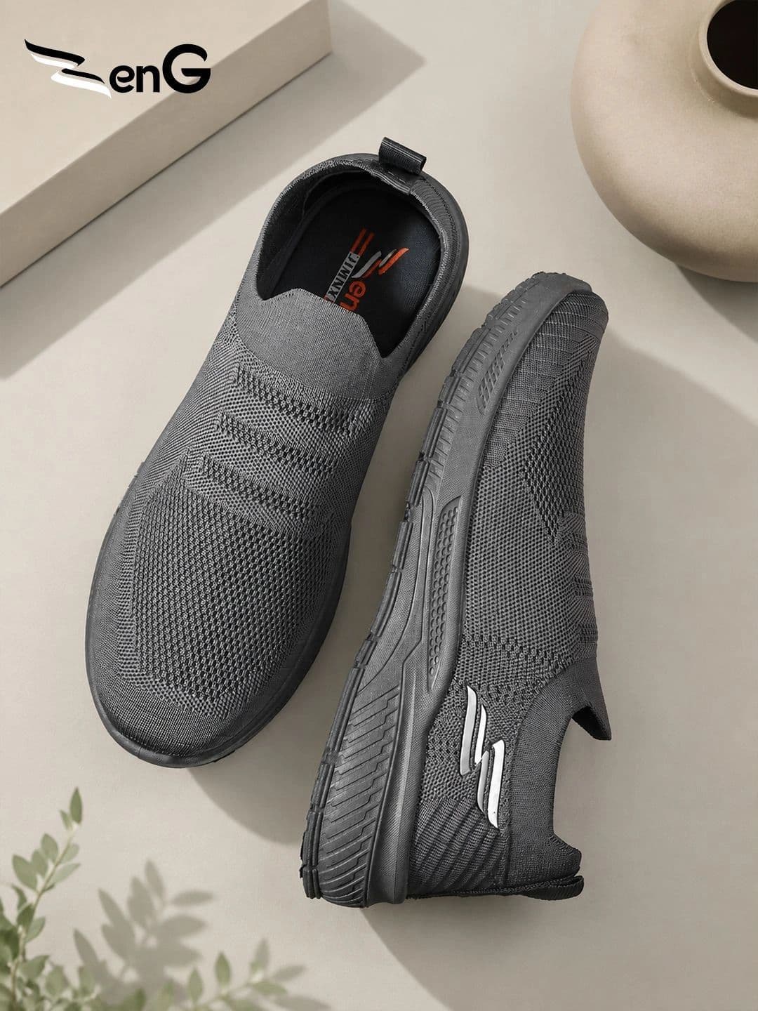 ZENG Men Mesh Walking Non-Marking Shoes - view 1
