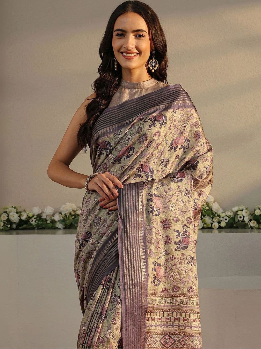 Libas Ethnic Motifs Zari Silk Blend Saree thumbnail 5