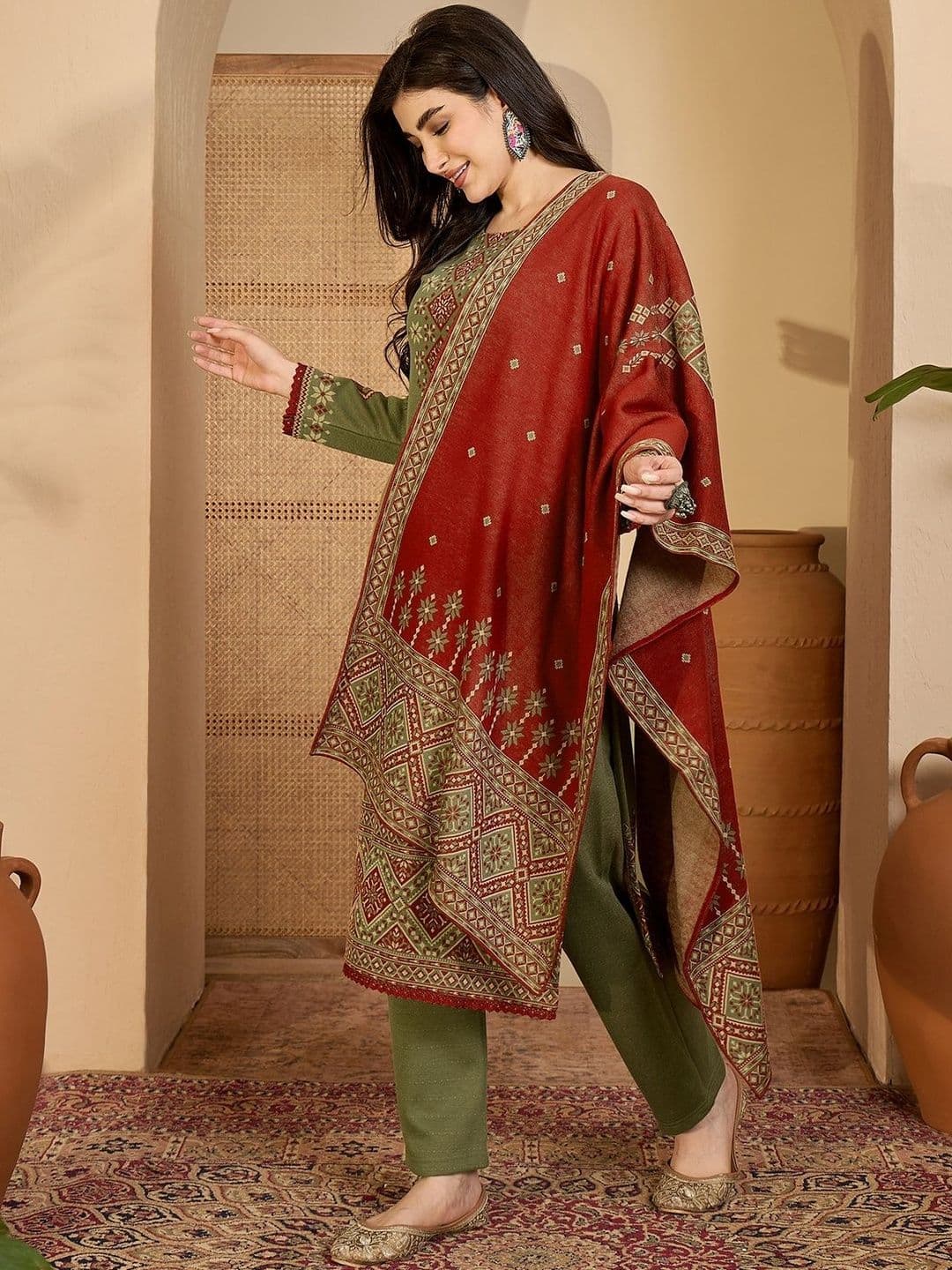Sangria Ethnic Motifs Winter Pashmina Woven Design Straight Kurta With Trouser & Dupatta thumbnail 7
