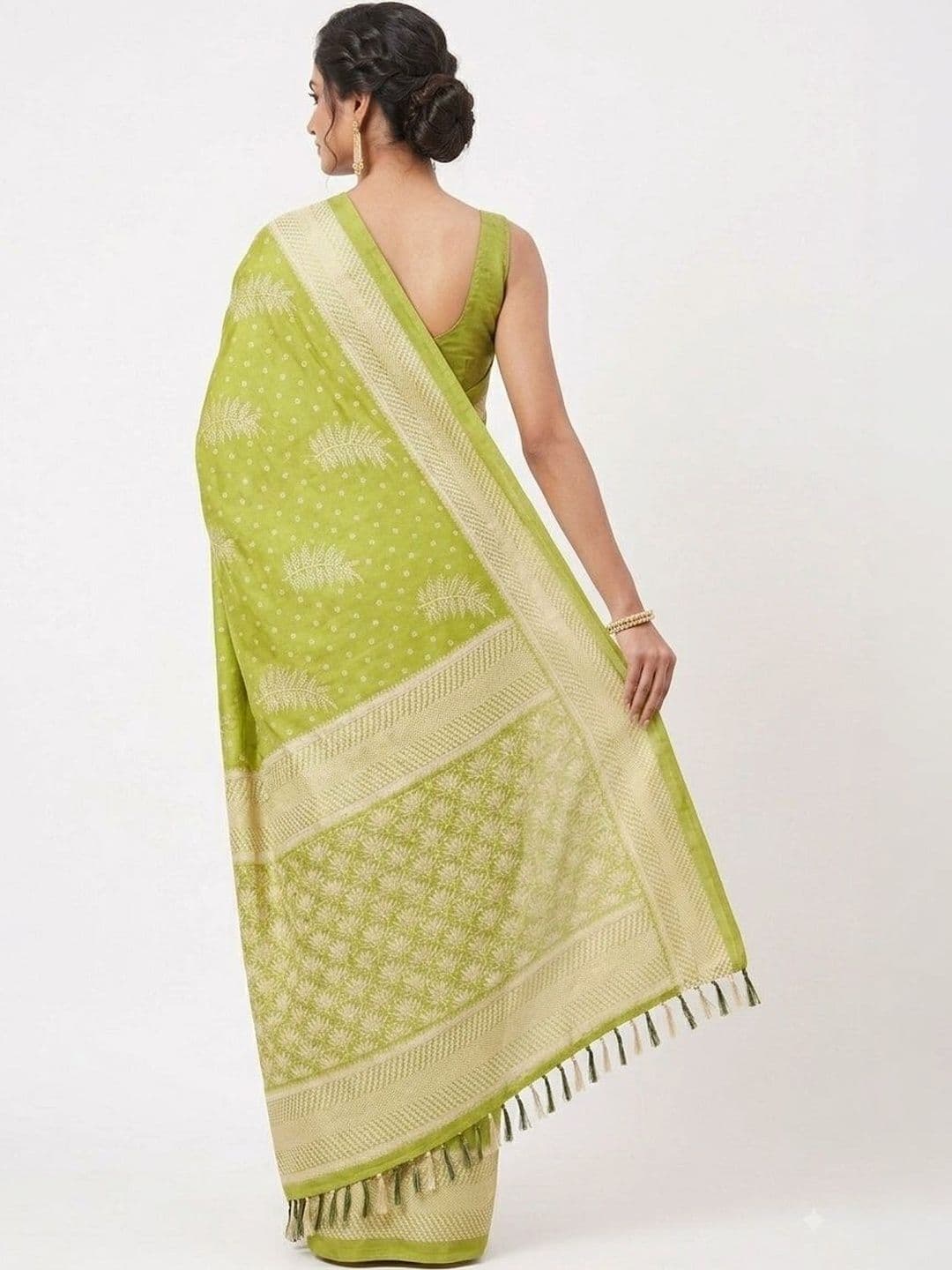 DEVI FASHIONS LLP Woven Design Zari Poly Crepe Saree thumbnail 3