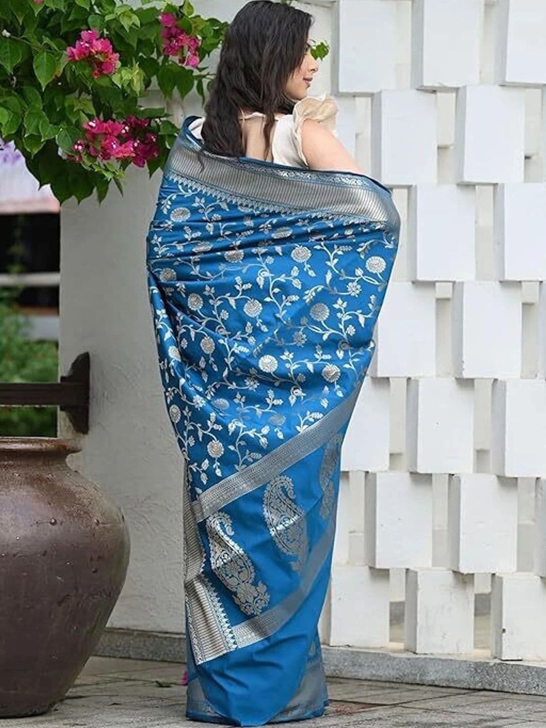 VYOM CREATION Woven Design Zari Art Silk Banarasi Saree thumbnail 2
