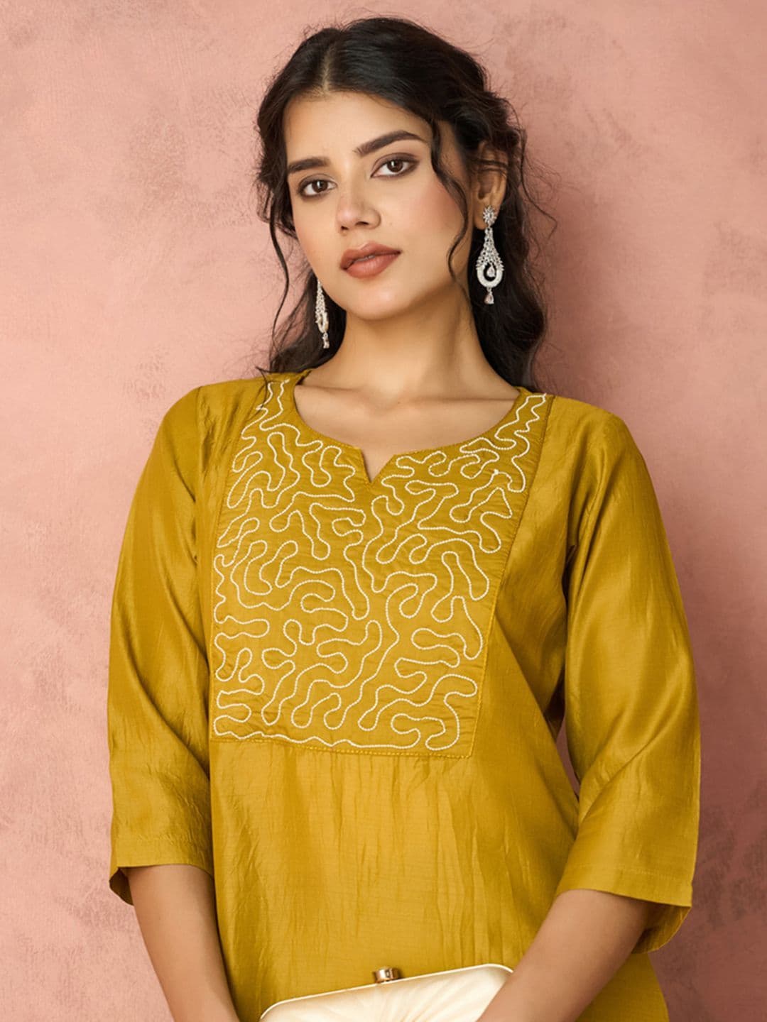 KALINI  Geometric Yoke Design Thread Work Notch-Neck Straight Kurta With Trousers thumbnail 7