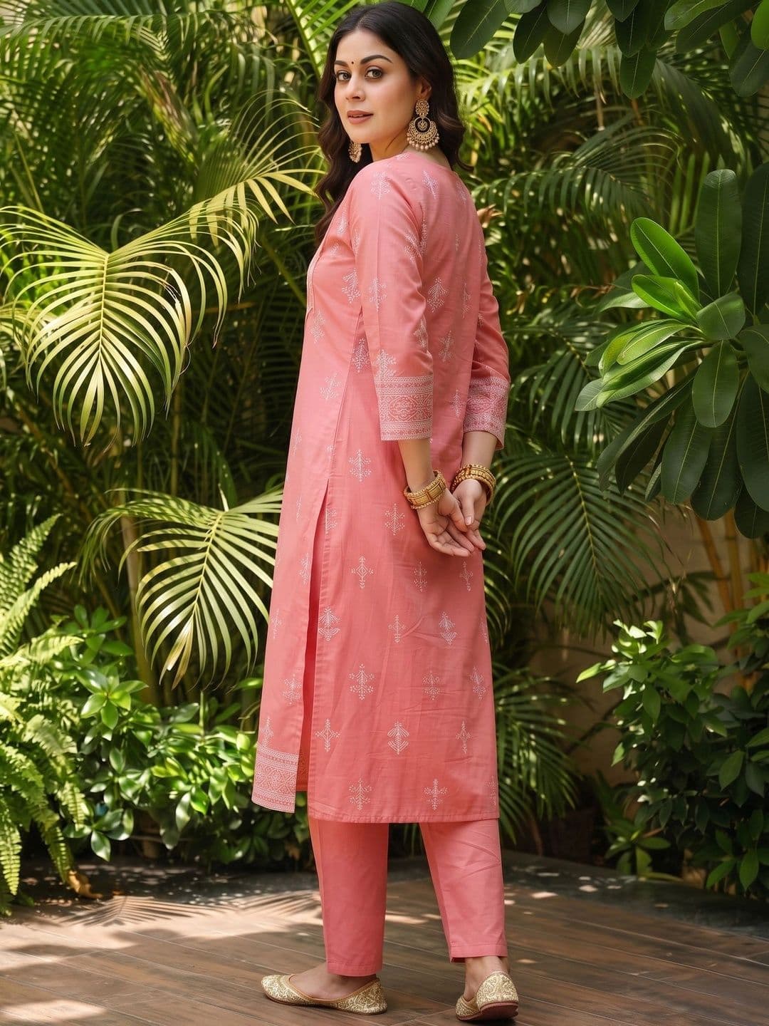 KJTRENDS Women Ethnic Motifs Embroidered Regular Thread Work Pure Cotton Kurta with Trousers thumbnail 5
