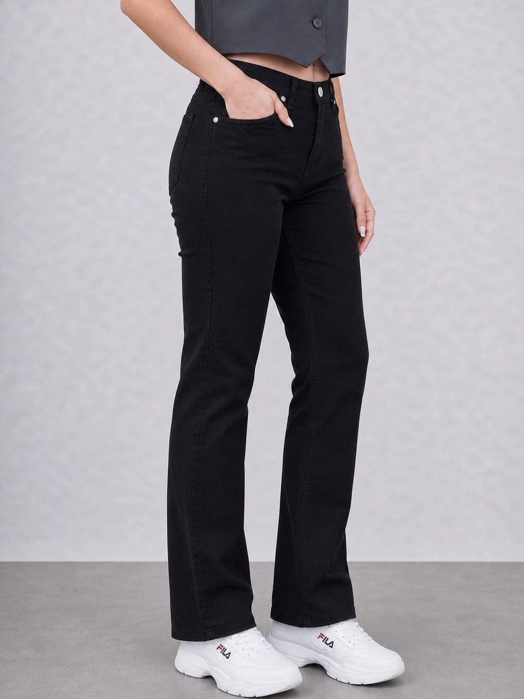 The Roadster Lifestyle Co Mid-Rise Wide Leg Jeans thumbnail 4